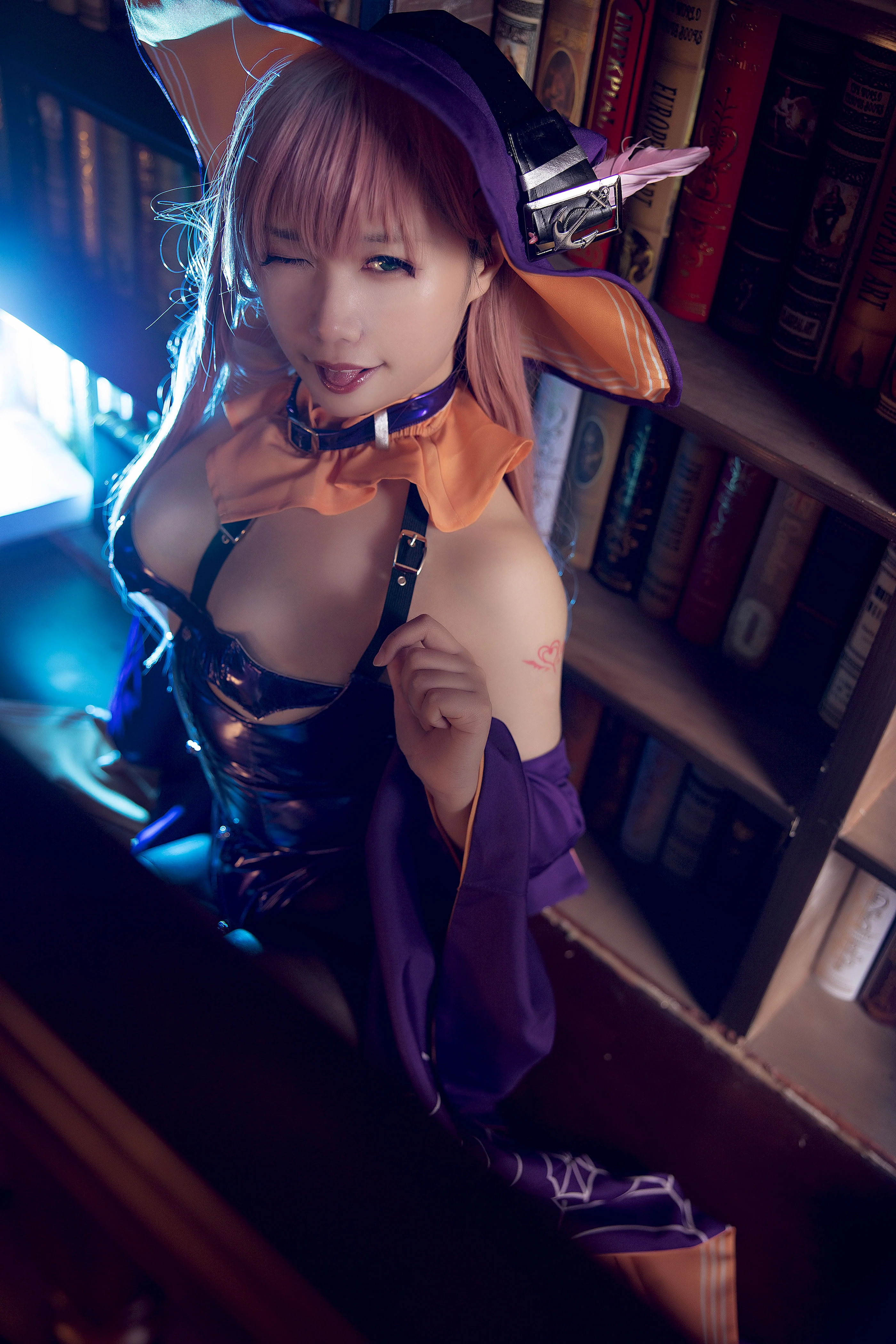 Đọc truyện hentai Tuyển tập Albums siêu phẩm Cosplay - Chap 1176 - Mahua Sauce - Memphis Halloween