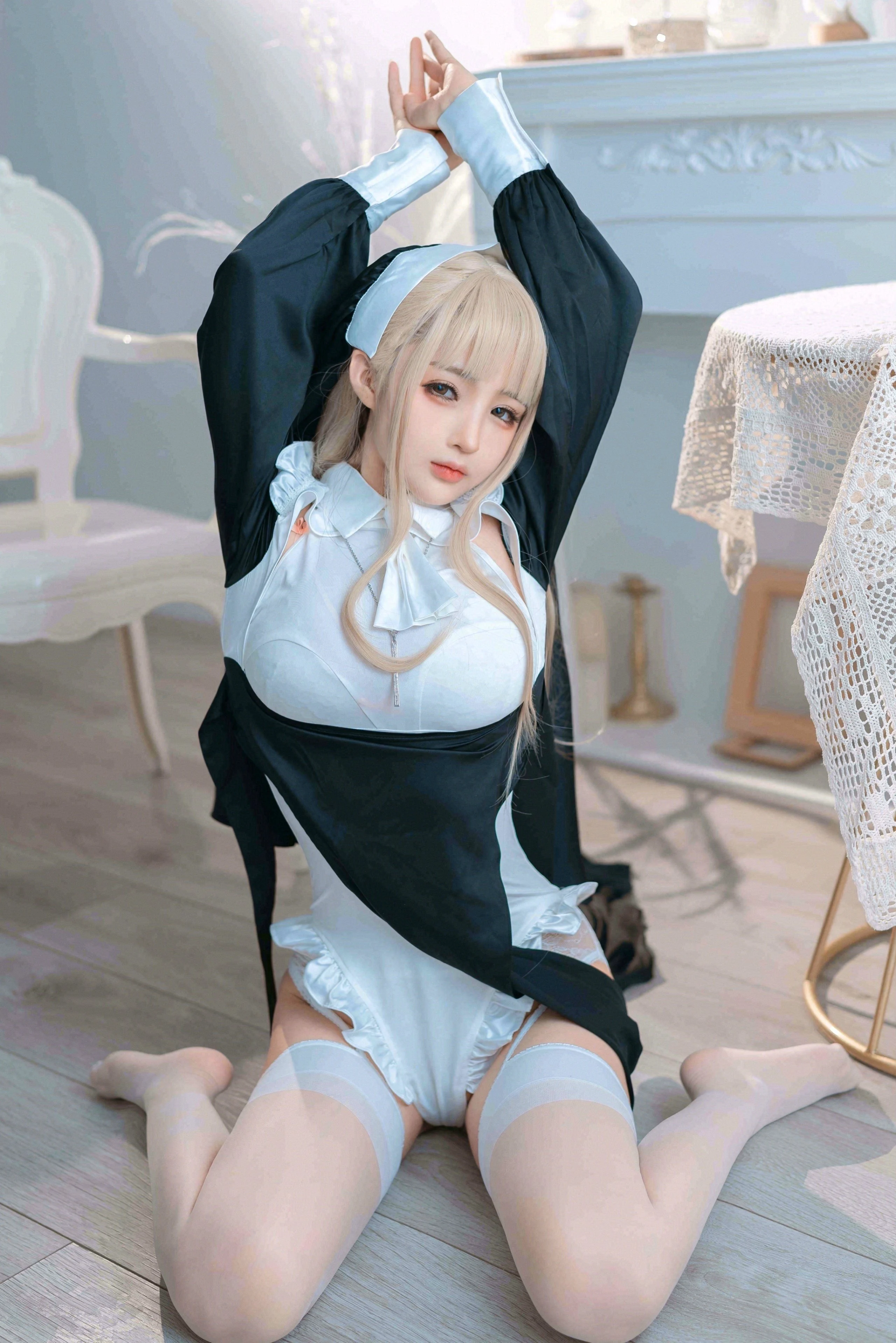 Đọc truyện hentai Tuyển tập Albums siêu phẩm Cosplay - Chap 771 - Sakurai Nene - Nun