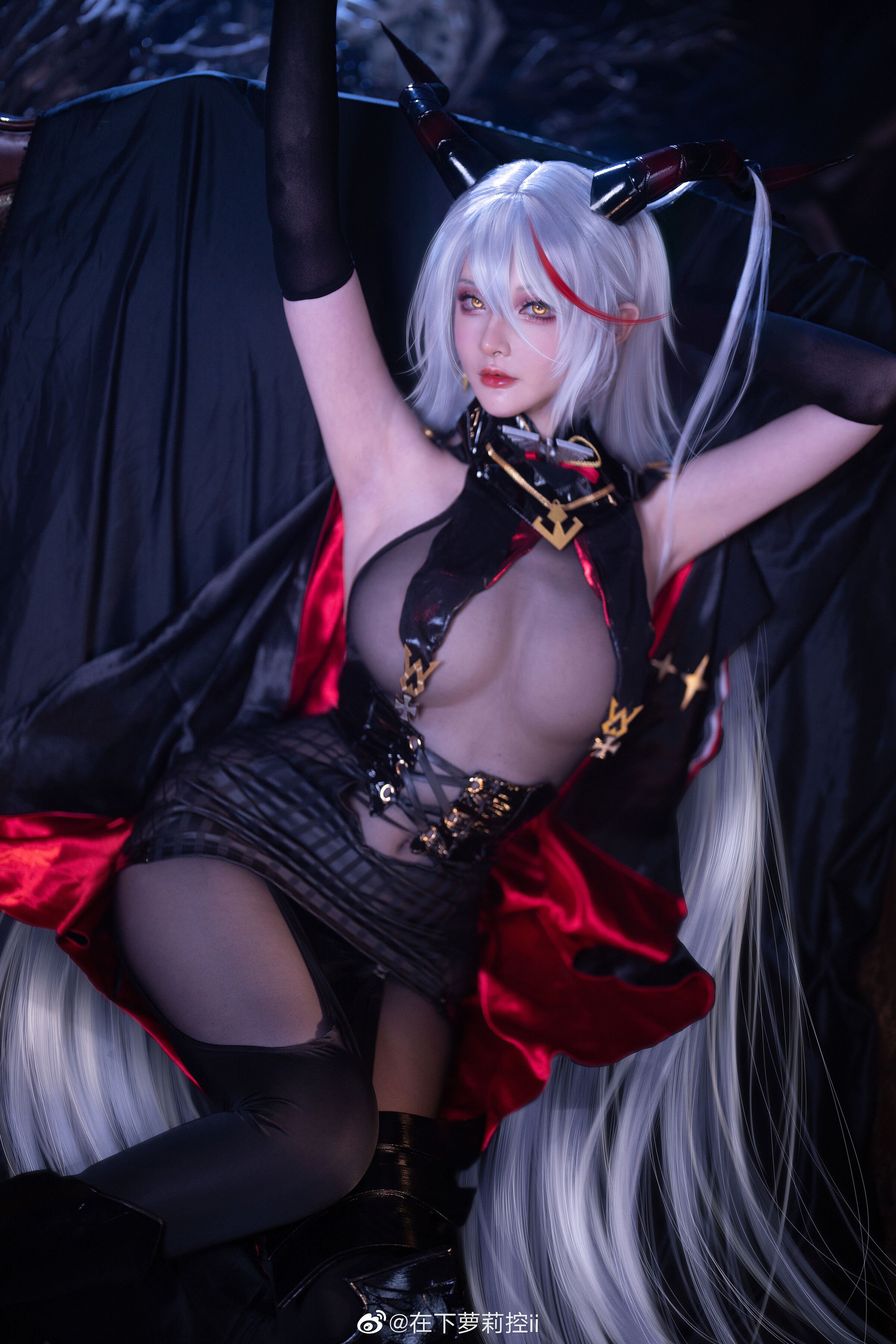 Đọc truyện hentai Tuyển tập Albums siêu phẩm Cosplay - Chap 498 - Egil + Prince Eugen + Louis IX + Atago (Azur Lane)