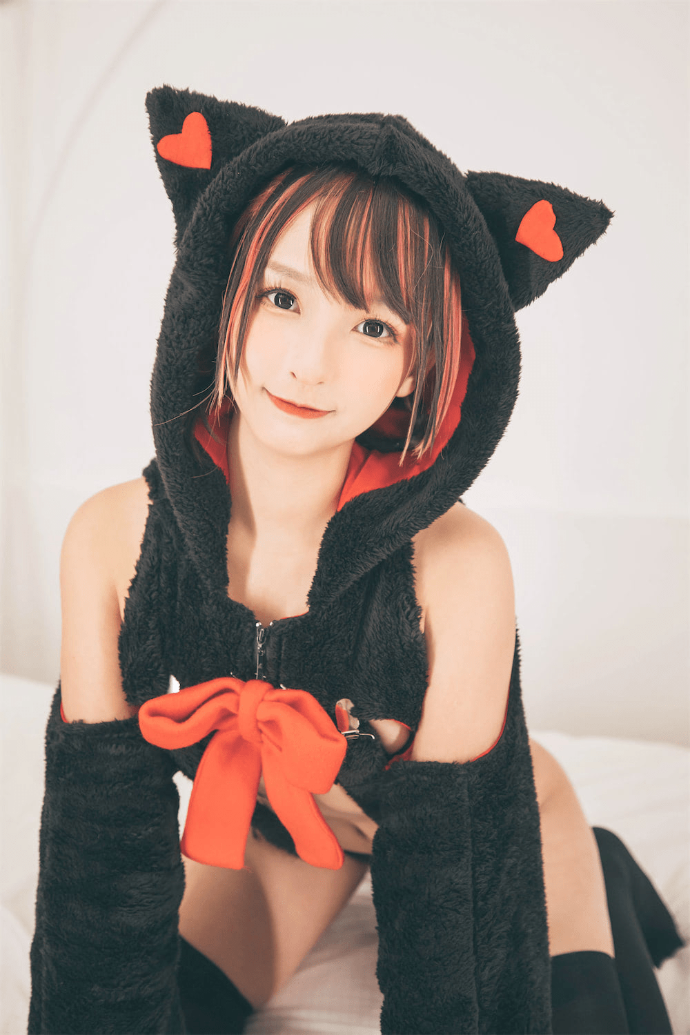 Đọc truyện hentai Tuyển tập Albums siêu phẩm Cosplay - Chap 854 - Kagura board Midwinter NO.072 Black and white cat (Absolute project) + 2V