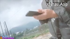 Bố dượng khốn nạn đem con gái riêng của vợ đi tiếp khách kím tiền (Bố dượng khốn nạn đem con gái riêng của vợ đi tiếp khách kím tiền) [26]