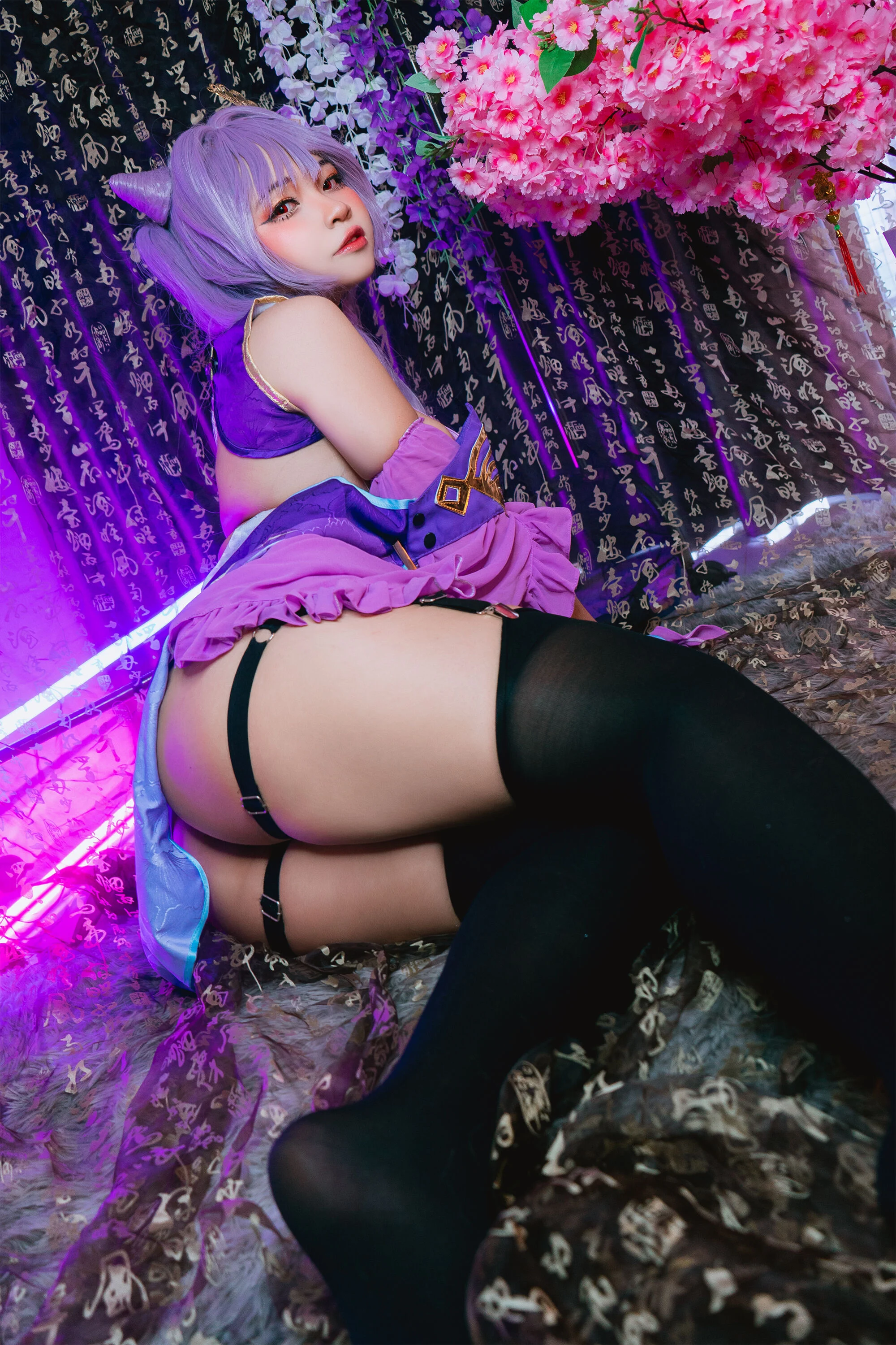 Đọc truyện hentai Tuyển tập Albums siêu phẩm Cosplay - Chap 375 - Yurihime - Keqing
