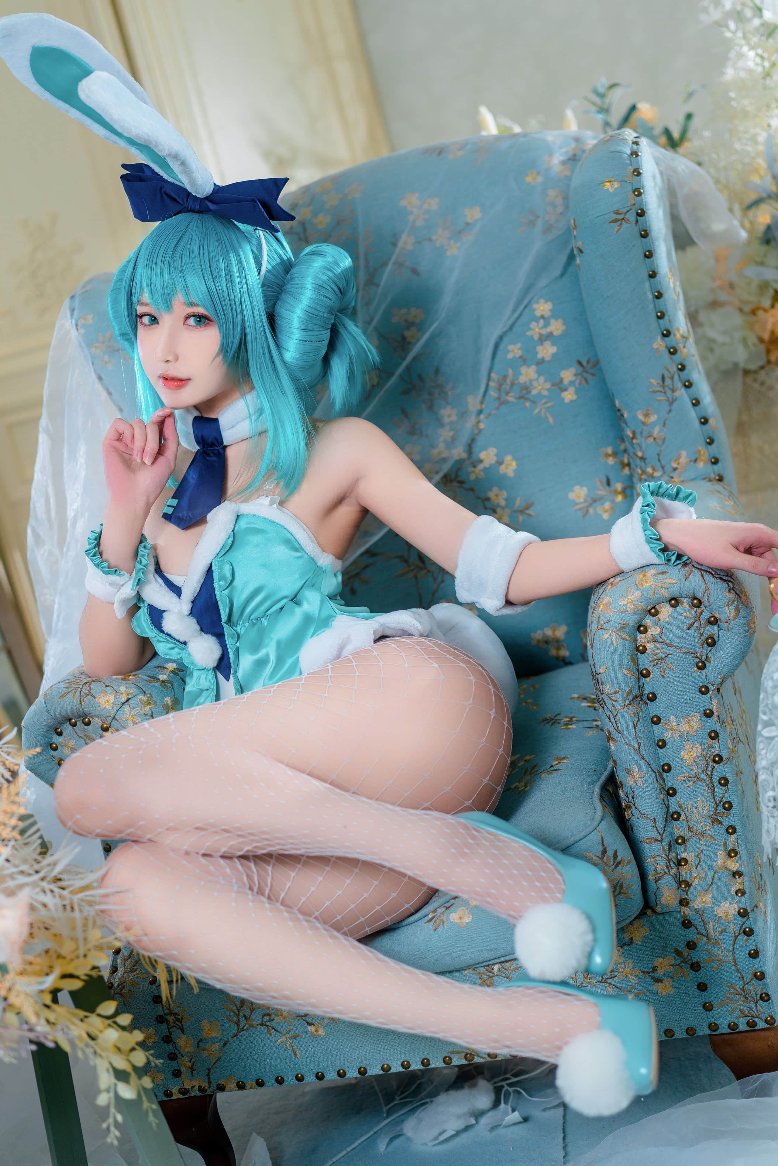 Đọc truyện hentai Tuyển tập Albums siêu phẩm Cosplay - Chap 842 - A Bao is also a bunny girl - NO.30 White Rabbit Miku