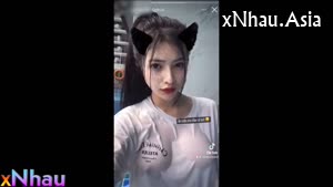 Địt em Uyên Thỏ vú ngon dâm đãng (Địt em Uyên Thỏ vú ngon dâm đãng) []