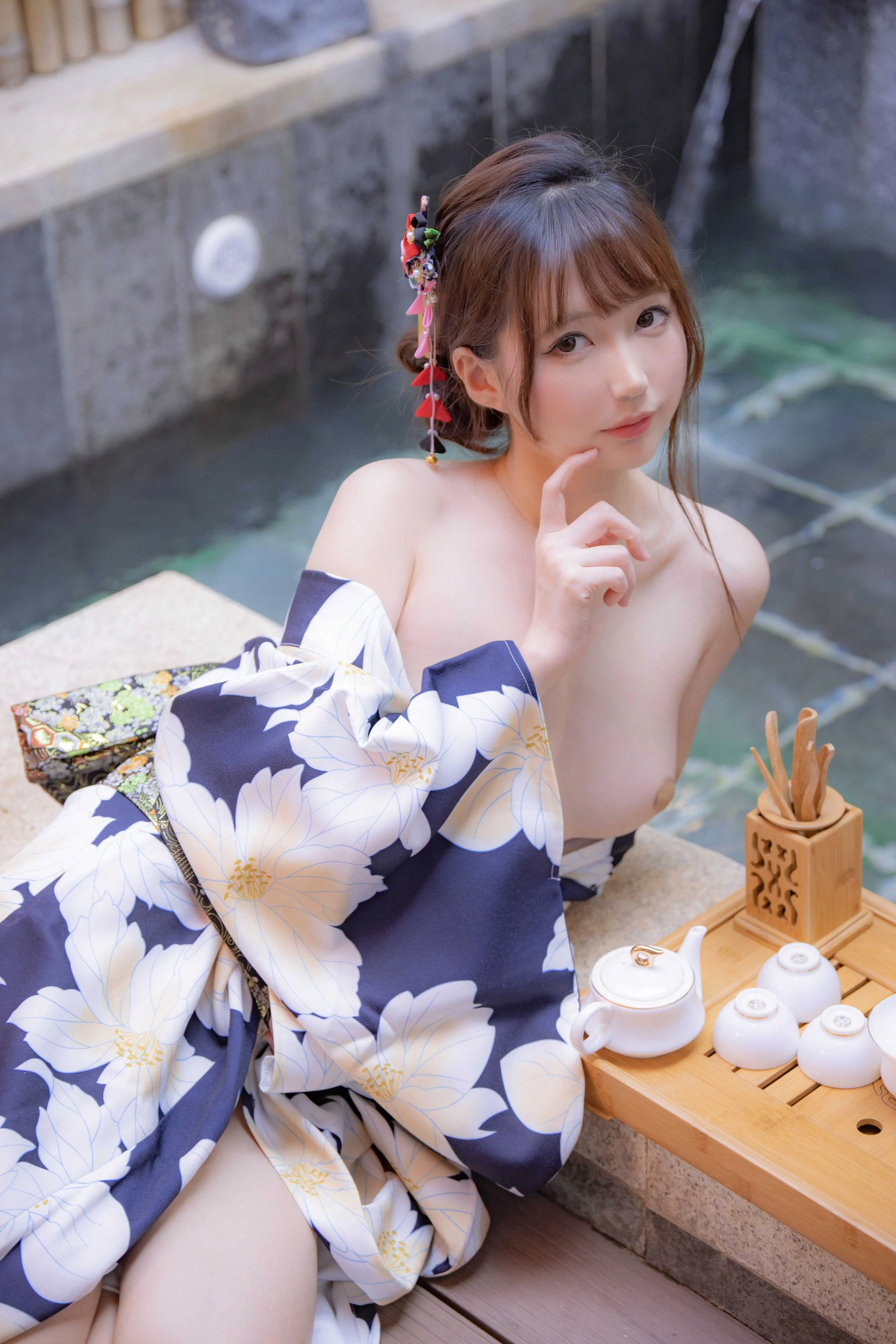 Đọc truyện hentai Tuyển tập Albums siêu phẩm Cosplay - Chap 547 - [Nagisa Monster Meow] Hot Spring