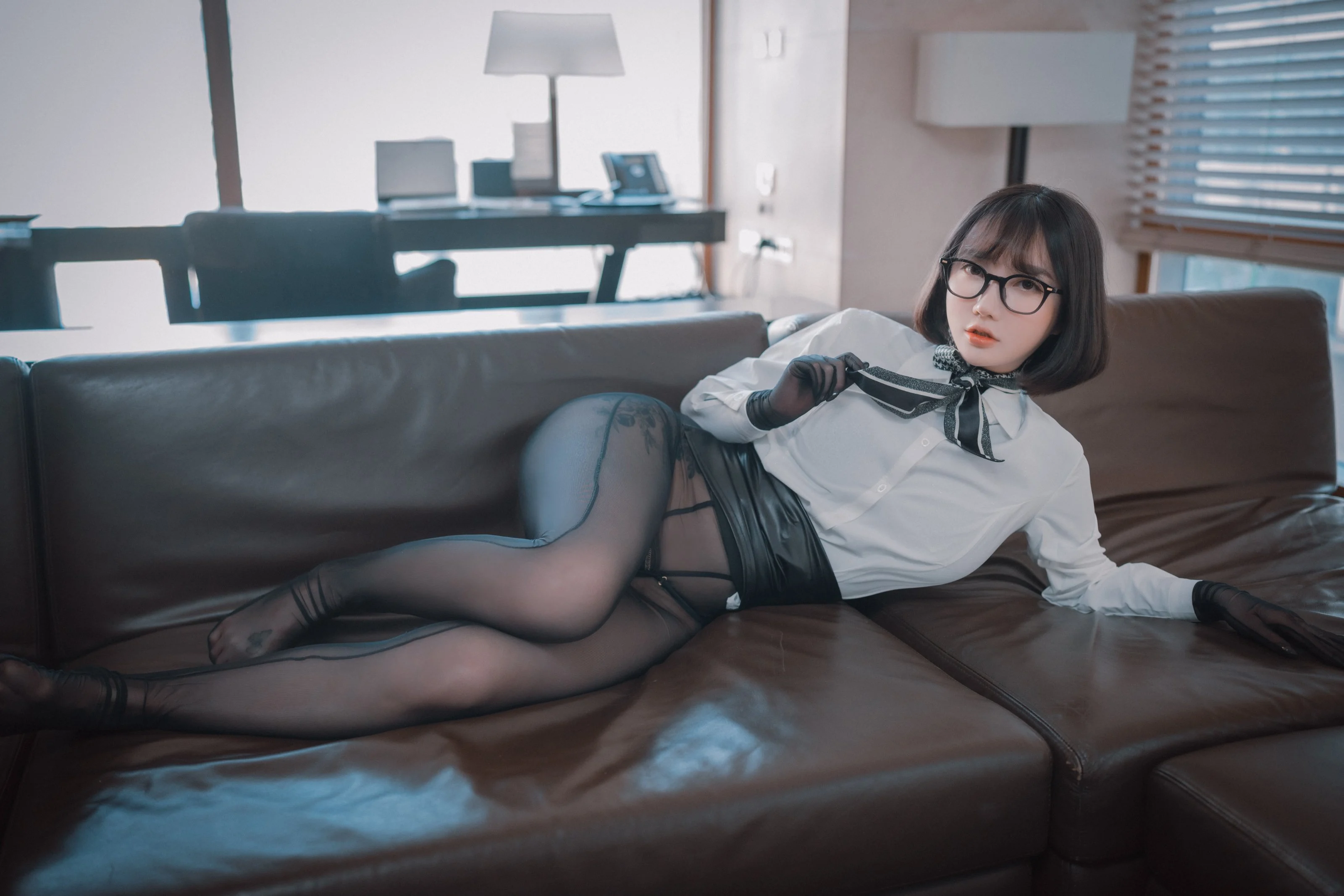 Đọc truyện hentai Tuyển tập Albums siêu phẩm Cosplay - Chap 146 - [DJAWA] Son Ye-Eun - Naughty Supervisor