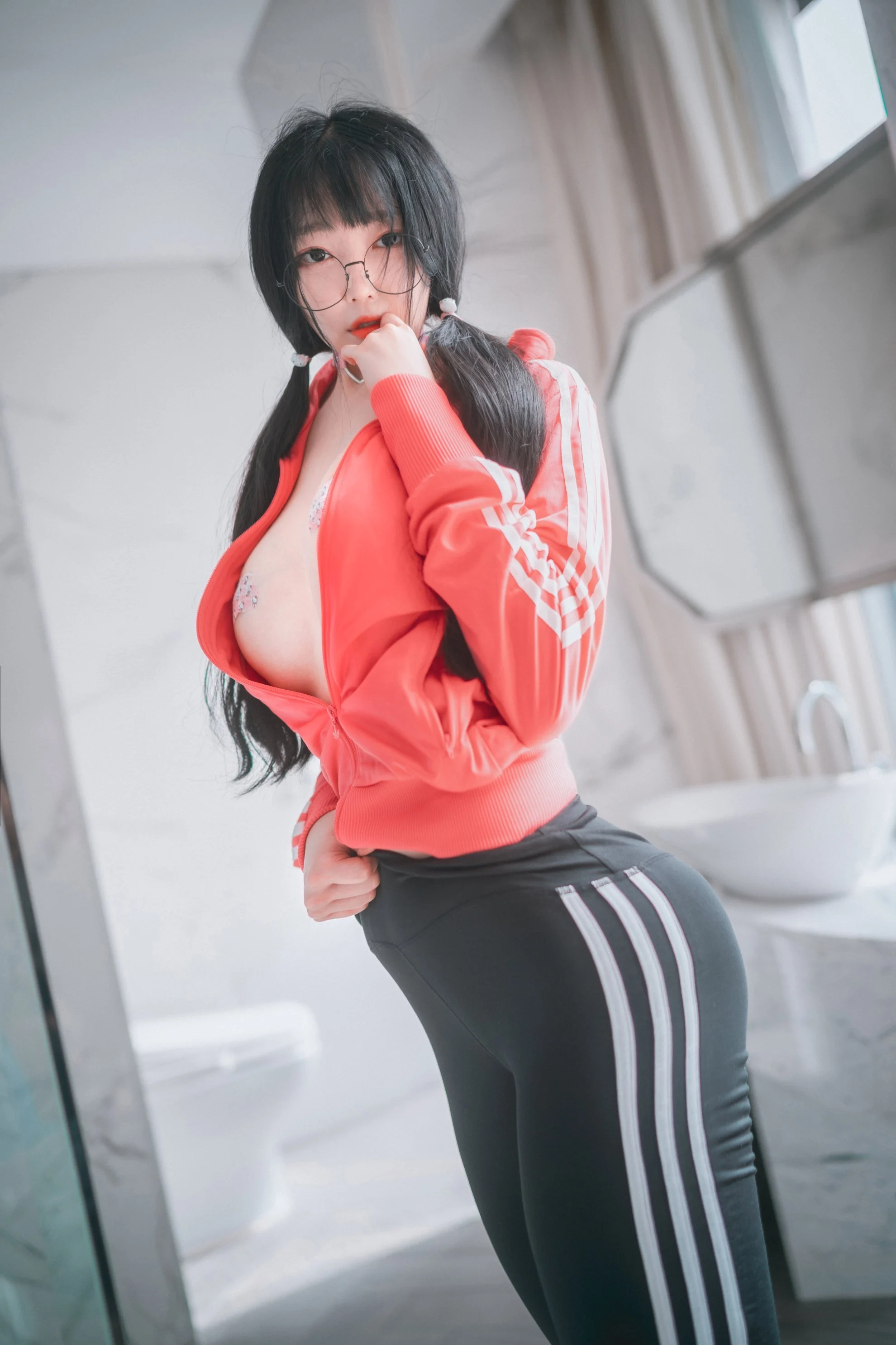 Đọc truyện hentai Tuyển tập Albums siêu phẩm Cosplay - Chap 901 - [DJAWA] Aram - Hot Pink Jersey!