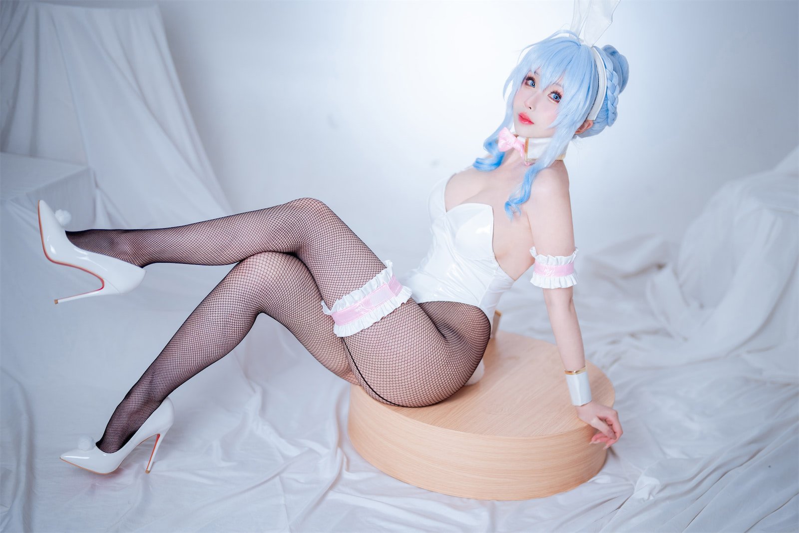 Đọc truyện hentai Tuyển tập Albums siêu phẩm Cosplay - Chap 427 - Ryoko - Snow Girl Bunny