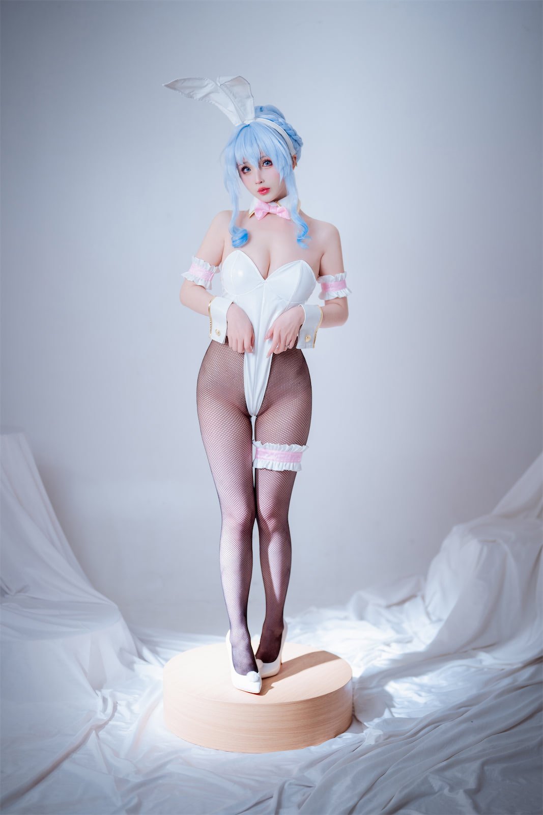 Đọc truyện hentai Tuyển tập Albums siêu phẩm Cosplay - Chap 427 - Ryoko - Snow Girl Bunny