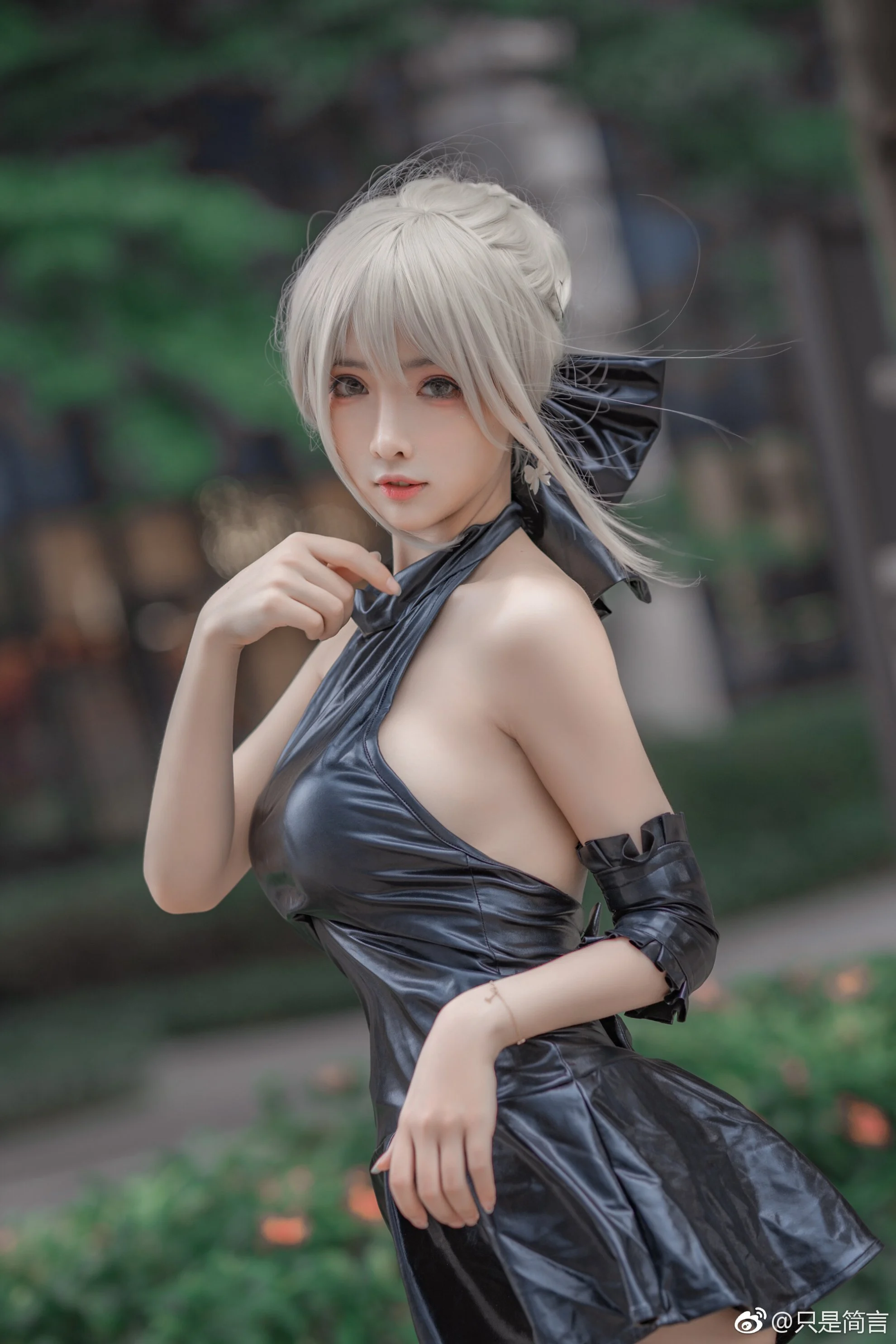 Đọc truyện hentai Tuyển tập Albums siêu phẩm Cosplay - Chap 886 - saber cosplay