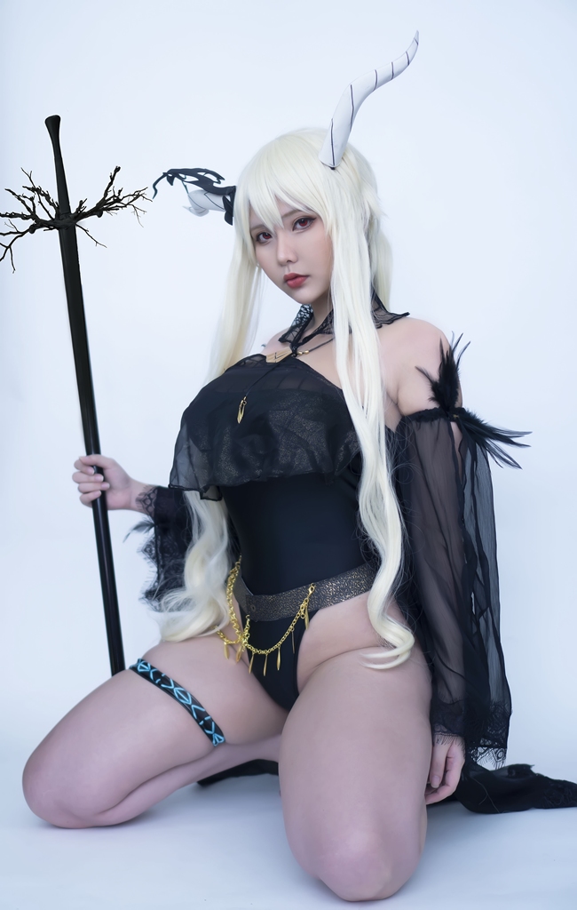 Đọc truyện hentai Tuyển tập Albums siêu phẩm Cosplay - Chap 432 - Hana Bunny – Shining (Arknights)