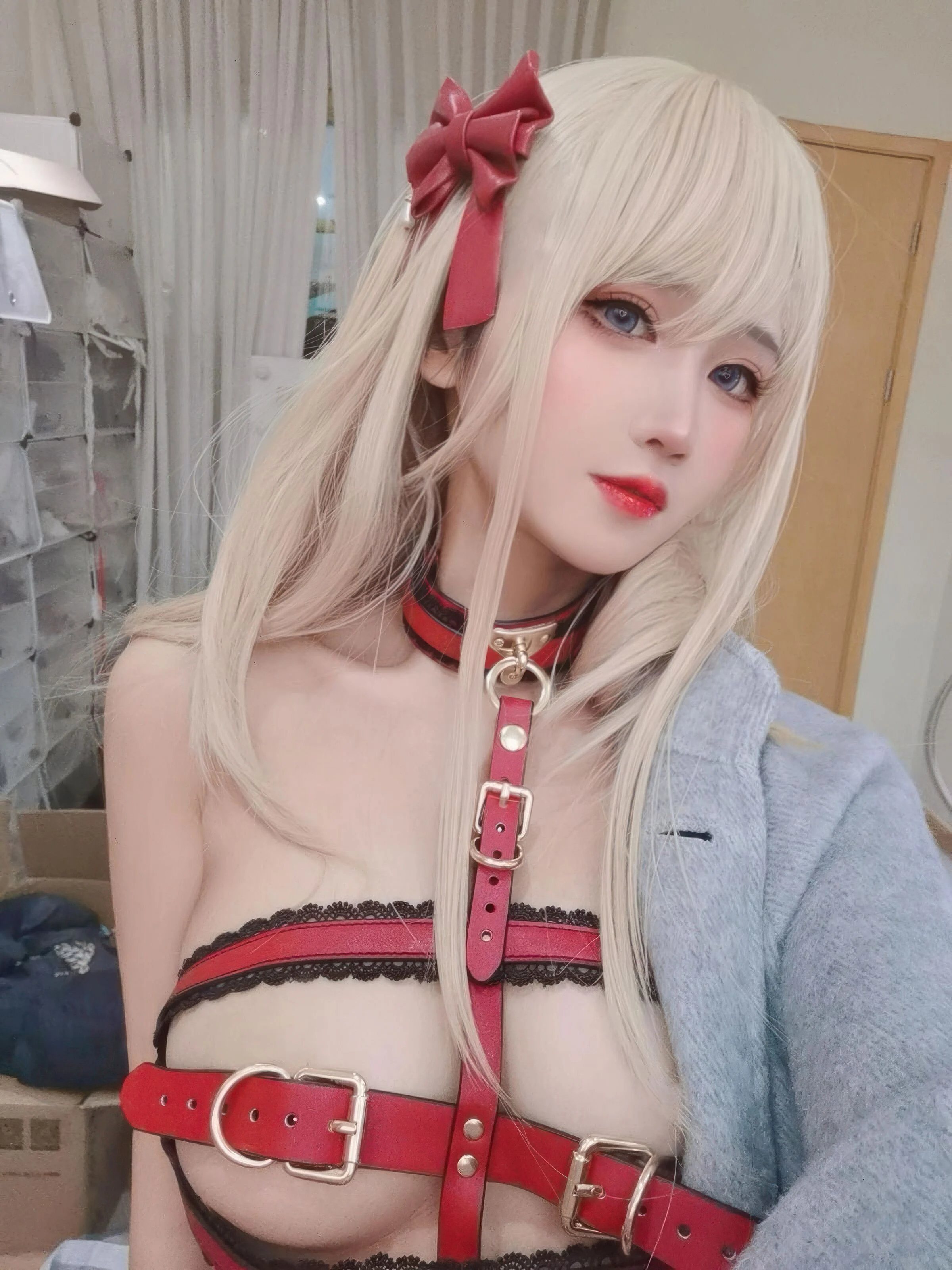 Đọc truyện hentai Tuyển tập Albums siêu phẩm Cosplay - Chap 1324 - 3 Degrees_69 - 100: Little Red Riding Hood