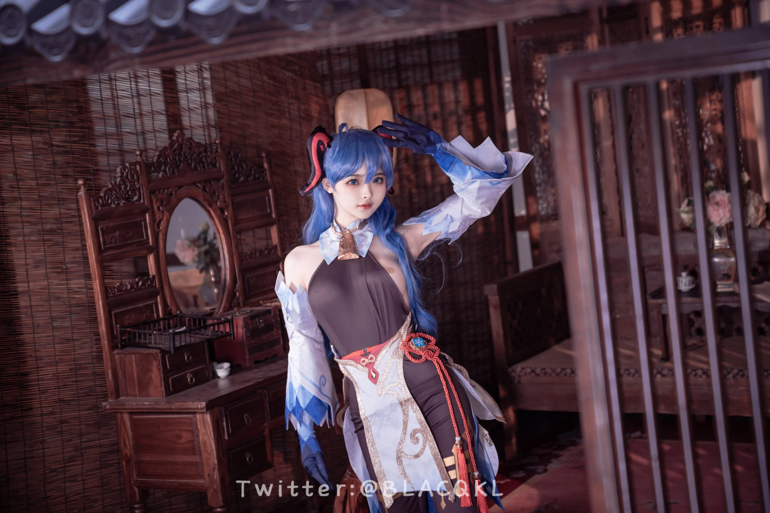 Đọc truyện hentai Tuyển tập Albums siêu phẩm Cosplay - Chap 597 - [Bai Li loves chocolate] Gan Yu