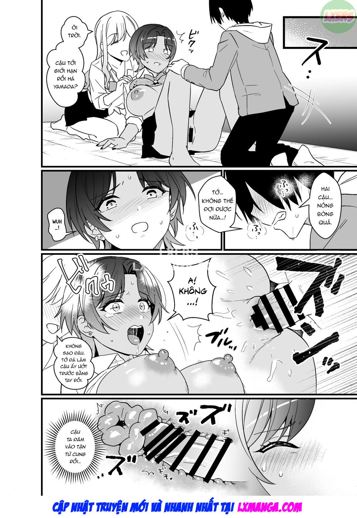 Đọc truyện hentai That Time Gyarus Asked Me To Grope Their Tits After Class - Oneshot