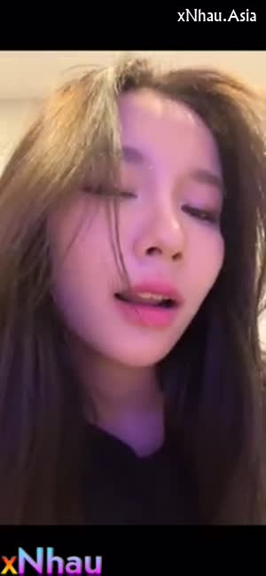 Em ghệ xinh dâm hàng ngon hết nước chấm,có em ghệ như này thì ngày nào cũng đụ (Em ghệ xinh dâm hàng ngon hết nước chấm,có em ghệ như này thì ngày nào cũng đụ) [26]