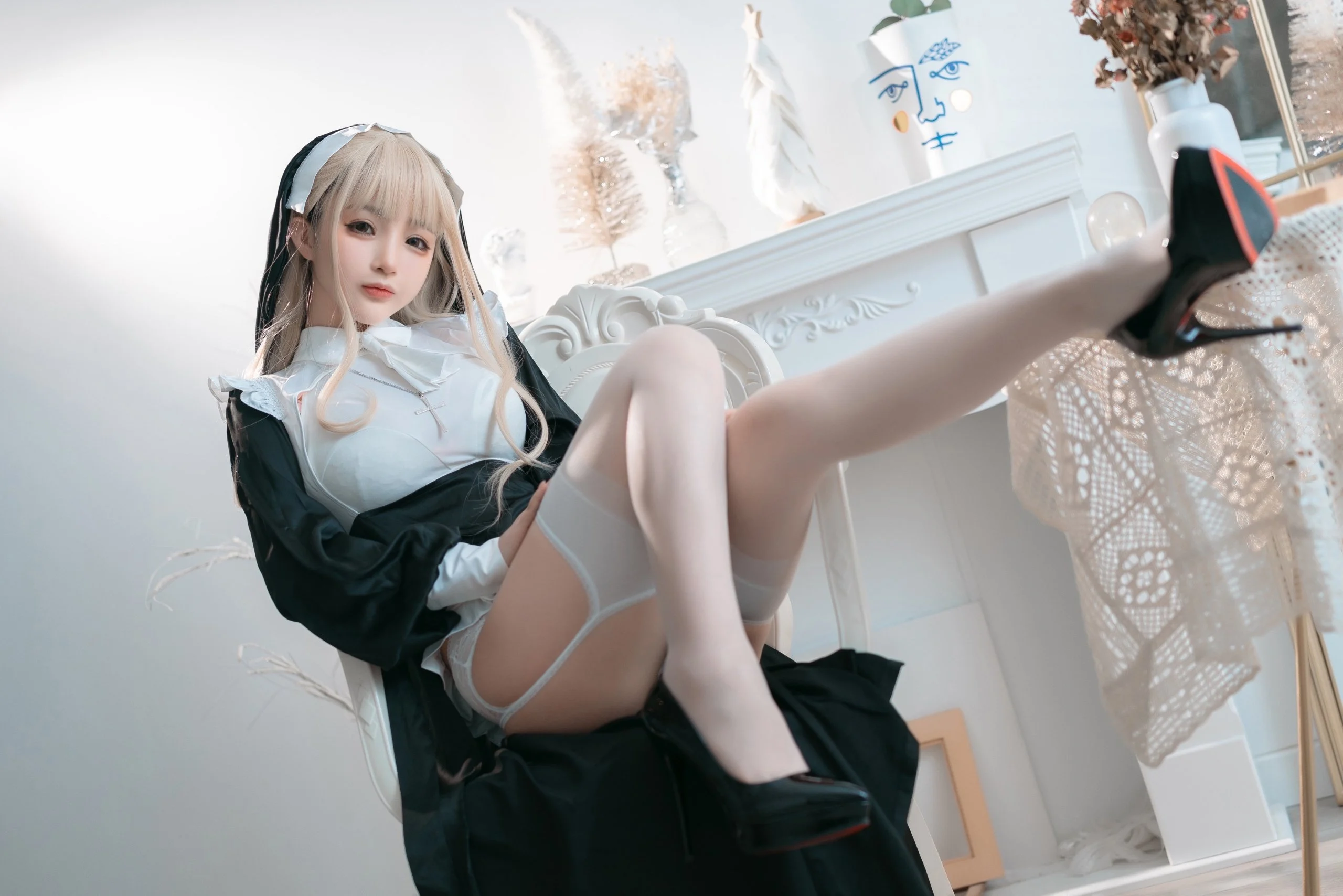 Đọc truyện hentai Tuyển tập Albums siêu phẩm Cosplay - Chap 771 - Sakurai Nene - Nun