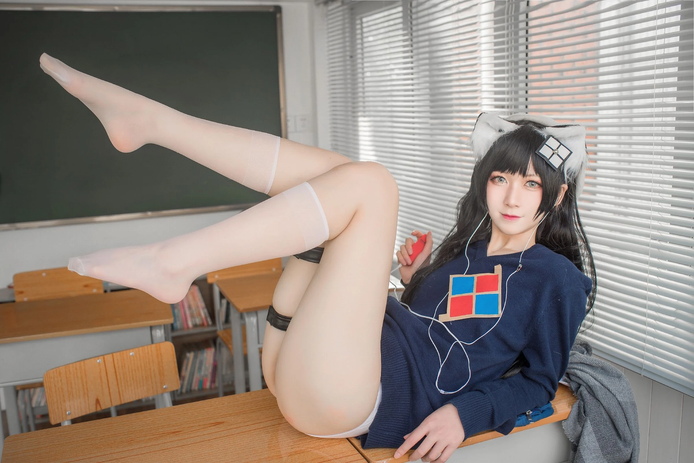 Đọc truyện hentai Tuyển tập Albums siêu phẩm Cosplay - Chap 27 - Izumi Izumi Momoko – Girls Frontline Style 95