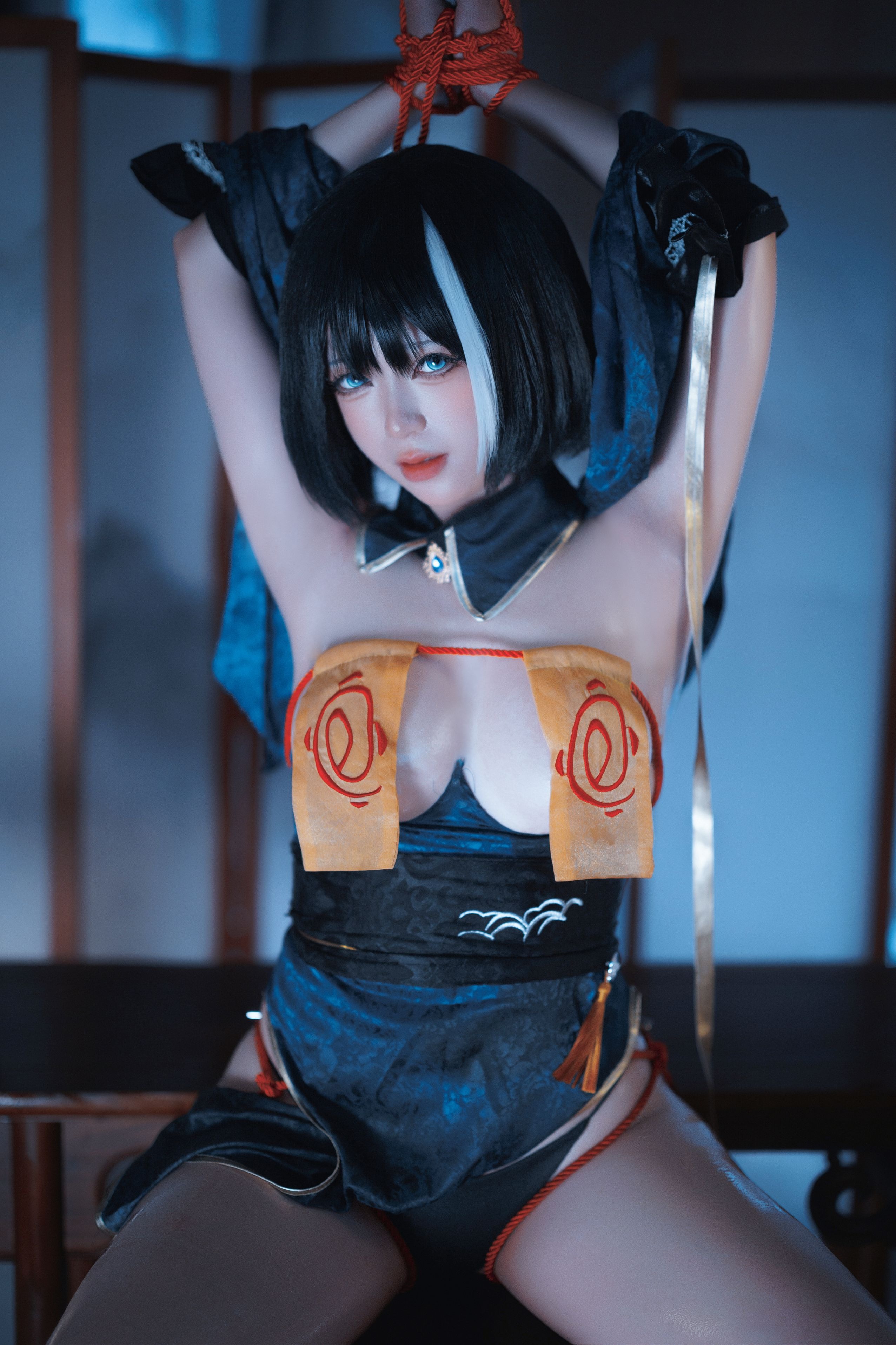 Đọc truyện hentai Tuyển tập Albums siêu phẩm Cosplay - Chap 560 - Yingluojiang w Azur Lane Huajia Zombie