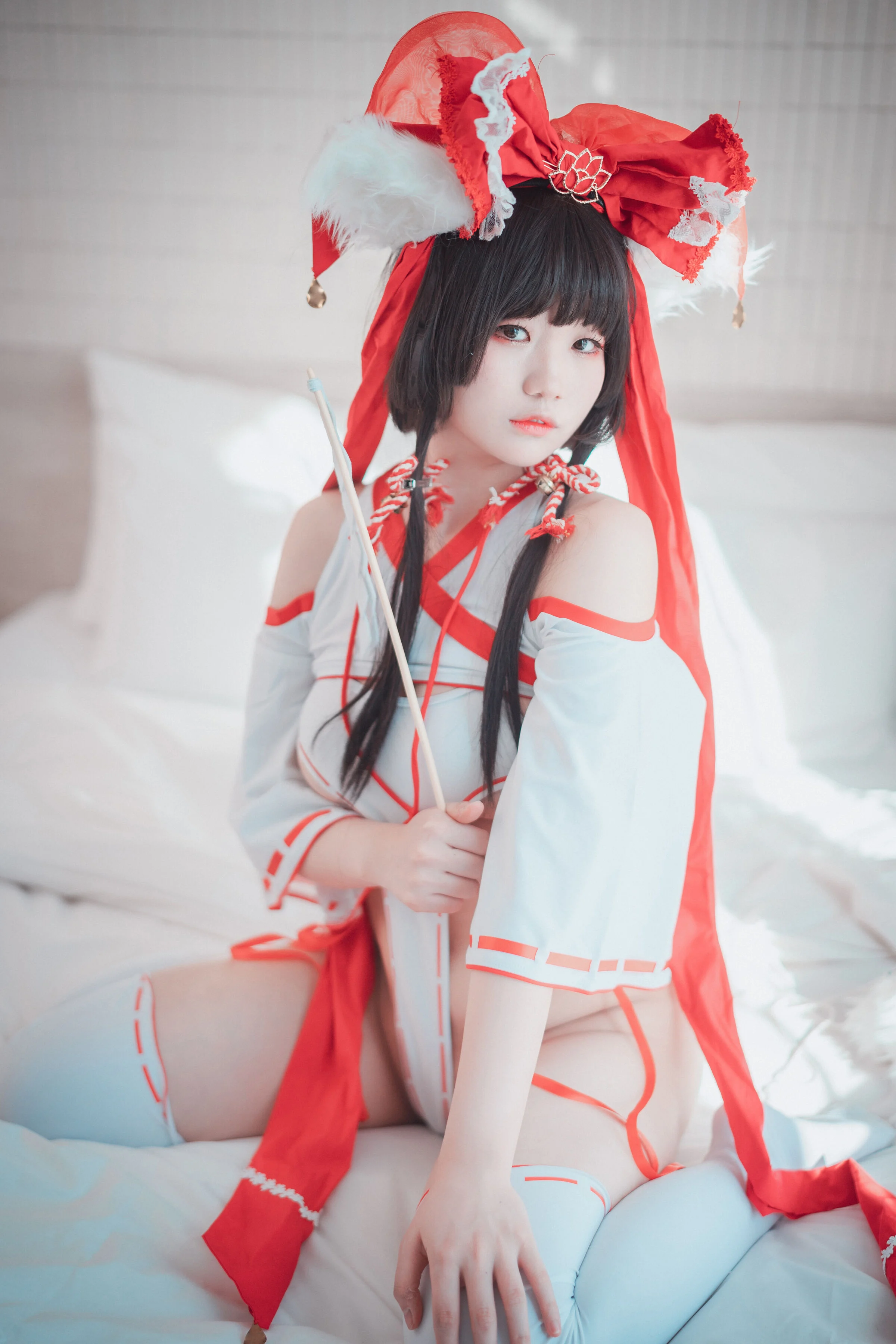 Đọc truyện hentai Tuyển tập Albums siêu phẩm Cosplay - Chap 612 - Mimmi - Reimu Hakurei
