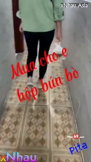 Mua e hộp bún bò, Ăn xong e lm phò cho mình và cái kết (Mua e hộp bún bò, Ăn xong e lm phò cho mình và cái kết) []