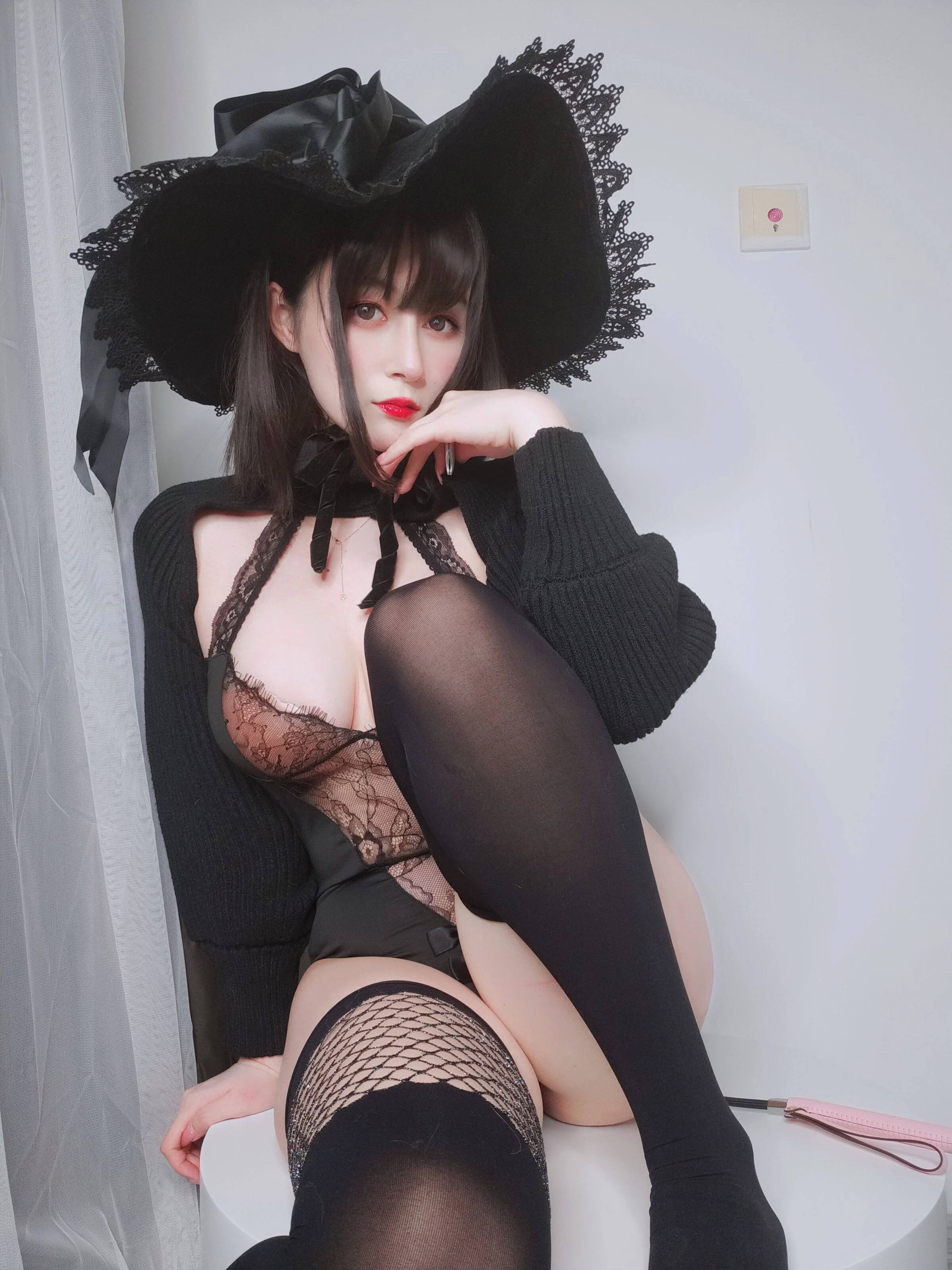 Đọc truyện hentai Tuyển tập Albums siêu phẩm Cosplay - Chap 68 - Phù thủy Cheshire