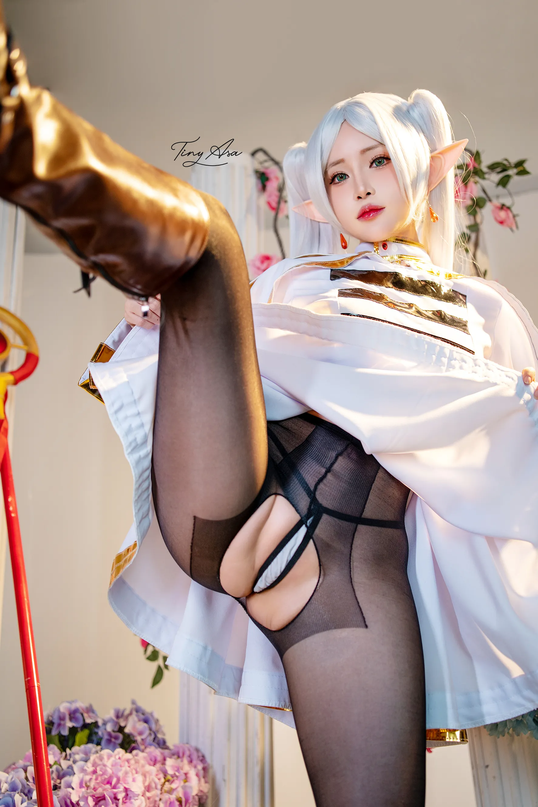 Đọc truyện hentai Tuyển tập Albums siêu phẩm Cosplay - Chap 991 - Tiny Asa - Frieren