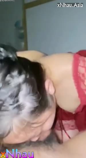 Đụ tung lồn em rau xanh mới gạ trong khách sạn 2 (Đụ tung lồn em rau xanh mới gạ trong khách sạn 2) [26]