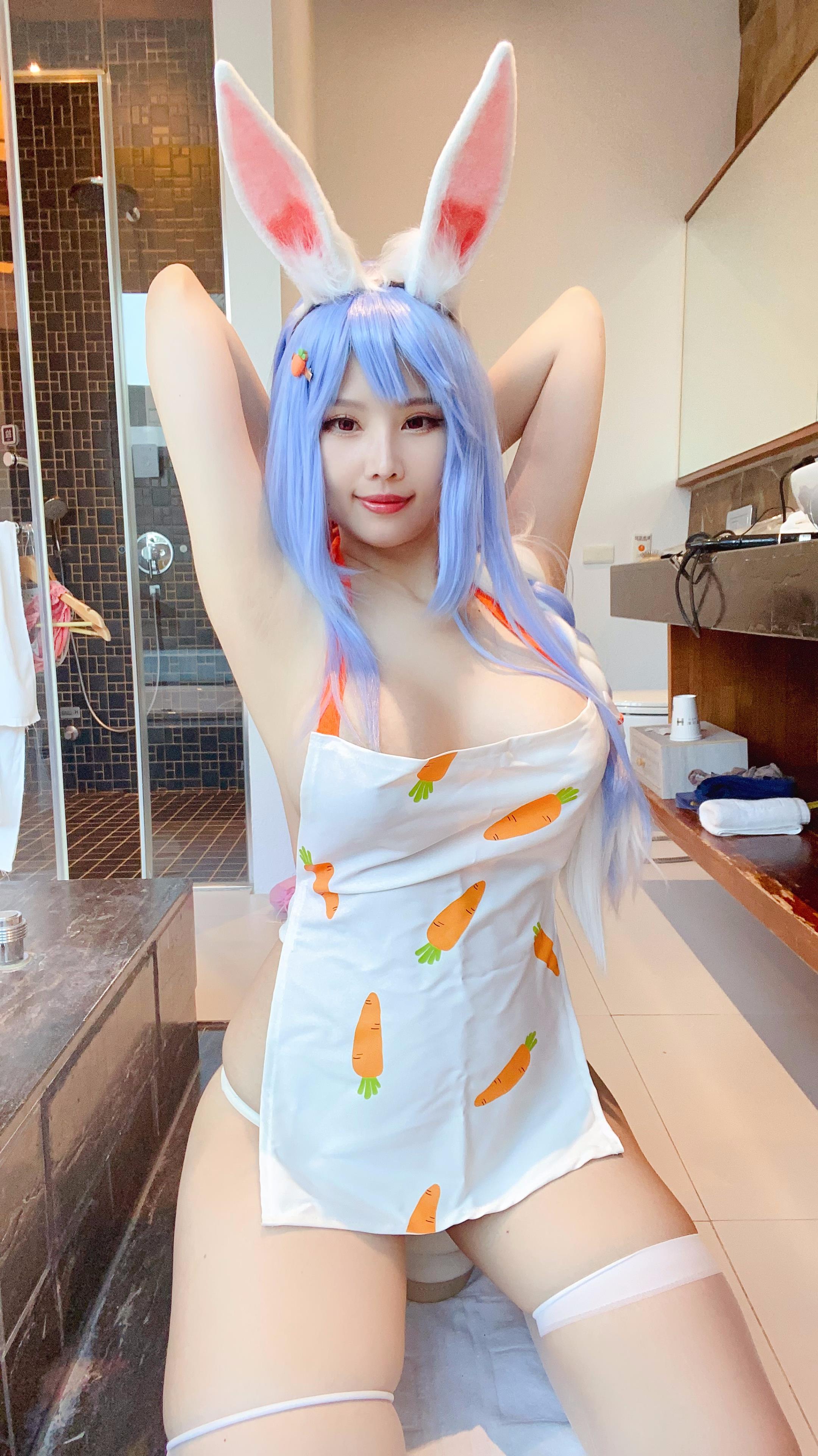 Đọc truyện hentai Tuyển tập Albums siêu phẩm Cosplay - Chap 1338 - Kaya Huang - Pekora's Mom