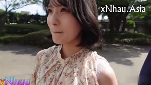 Một người phụ nữ Nhật Bản xinh đẹp tuyệt trần và một người đàn ông vạm vỡ quan hệ (Một người phụ nữ Nhật Bản xinh đẹp tuyệt trần và một người đàn ông vạm vỡ quan hệ) [26]