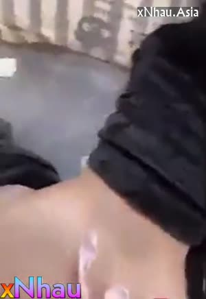 Lén bỏ bao địt con em họ hàng ngon lồn khít dâm đãng (Lén bỏ bao địt con em họ hàng ngon lồn khít dâm đãng) []