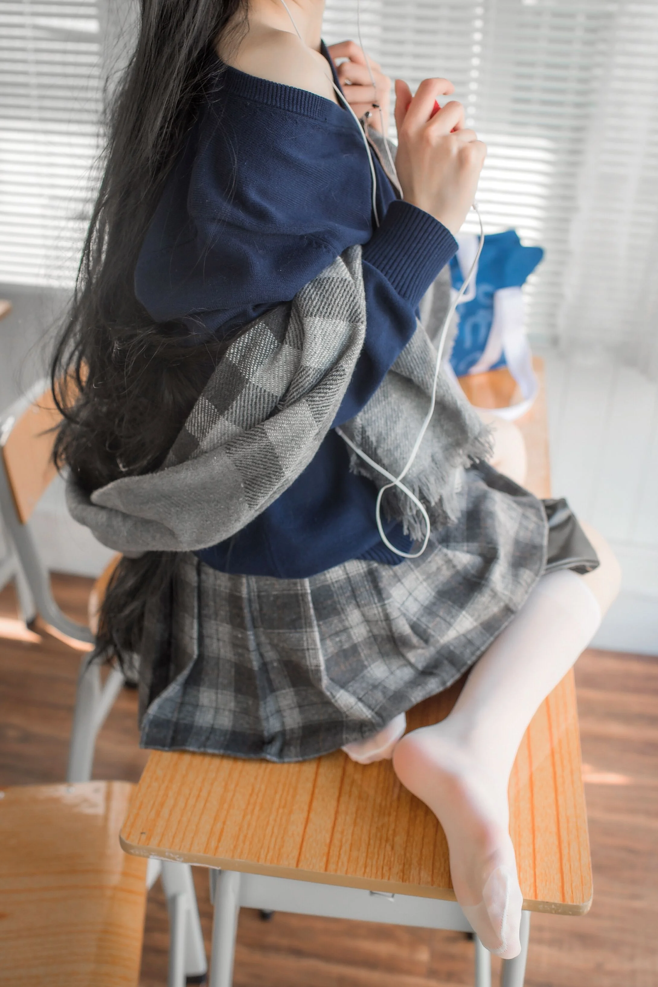 Đọc truyện hentai Tuyển tập Albums siêu phẩm Cosplay - Chap 27 - Izumi Izumi Momoko – Girls Frontline Style 95