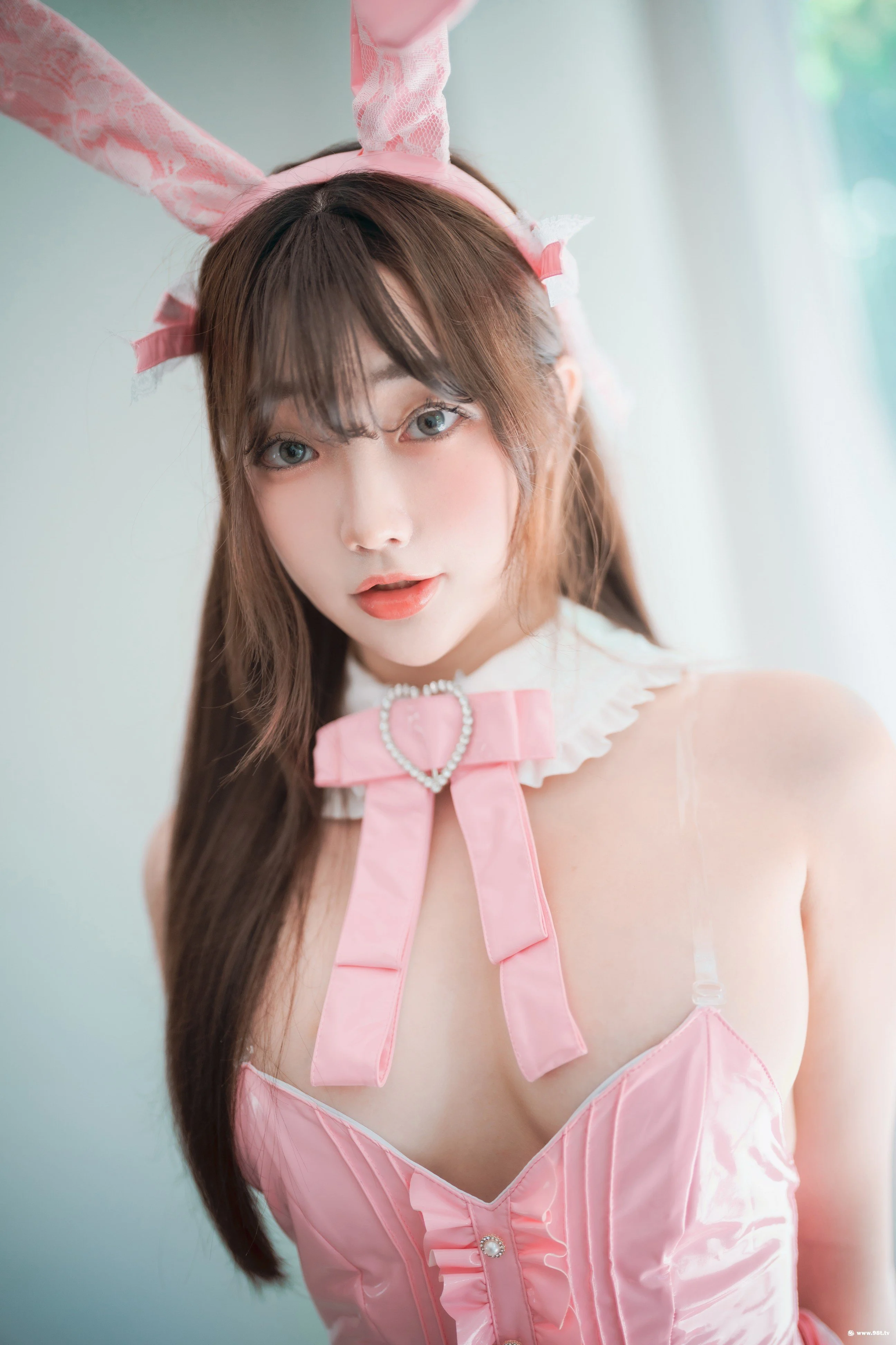 Đọc truyện hentai Tuyển tập Albums siêu phẩm Cosplay - Chap 268 - NewBom NO.004 [DJAWA] The Year of the Pink Bunny (+S.Ver)