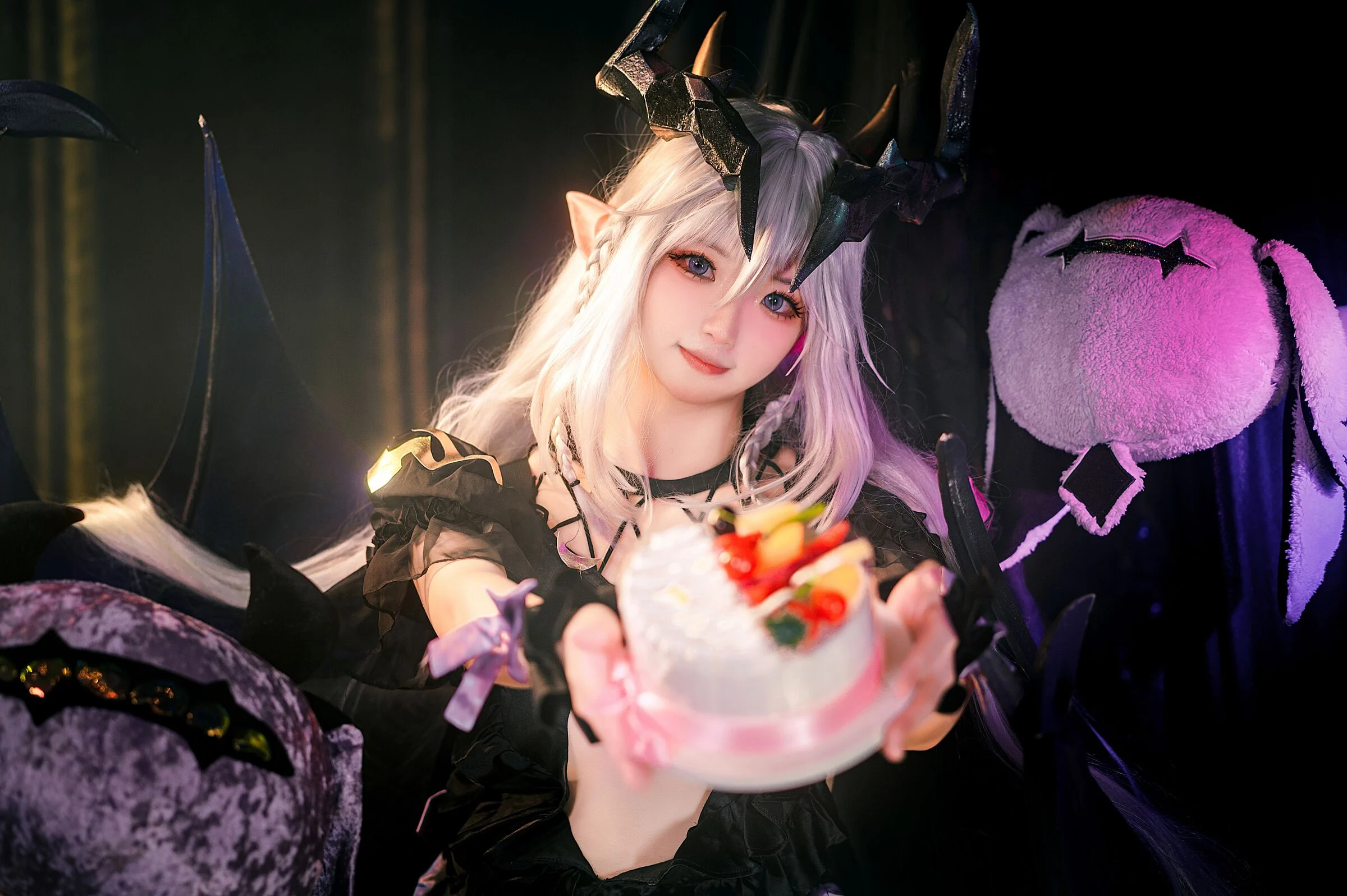 Đọc truyện hentai Tuyển tập Albums siêu phẩm Cosplay - Chap 603 - Yi Miaojun - Clover Theater Valrhona