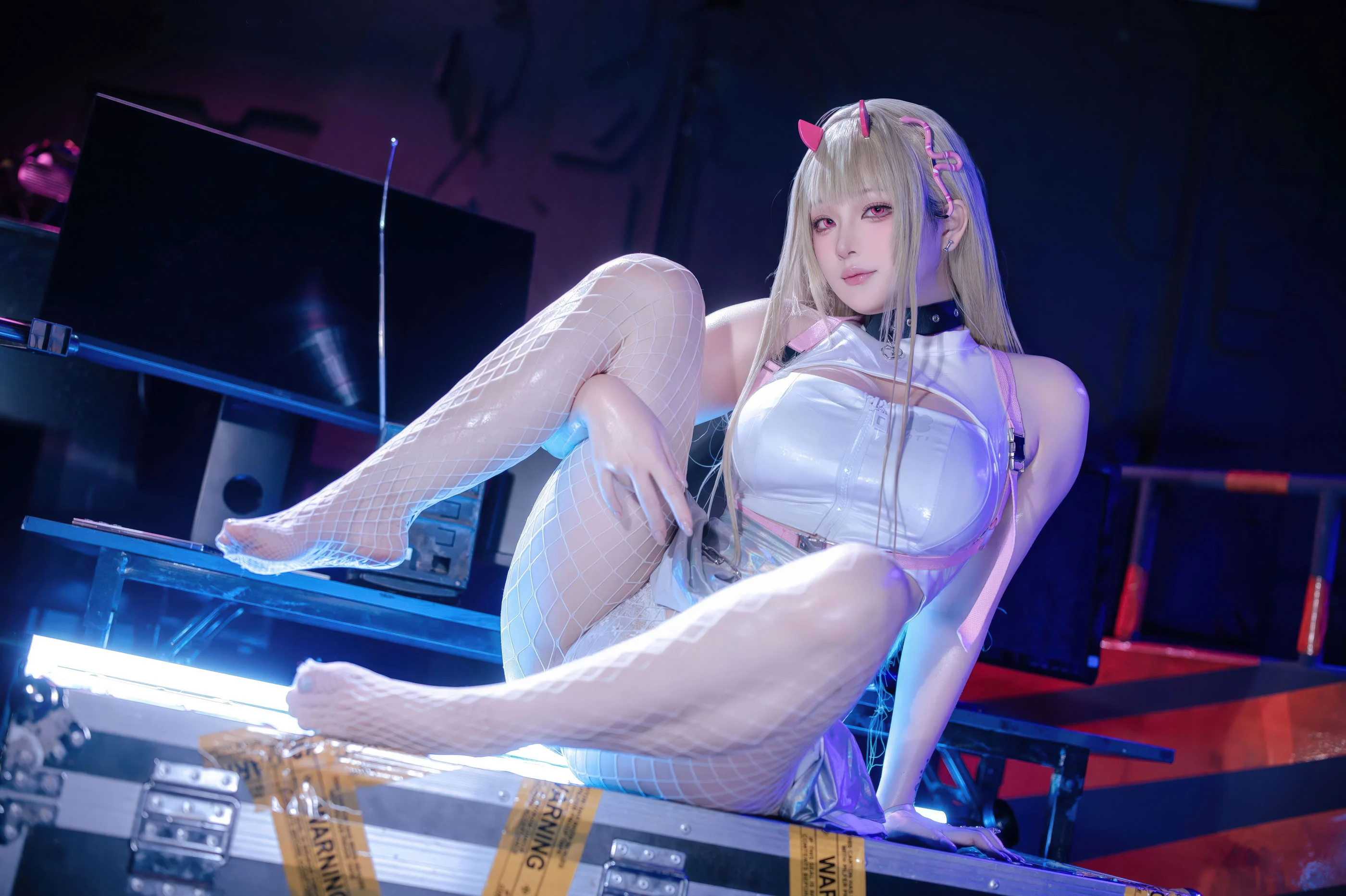 Đọc truyện hentai Tuyển tập Albums siêu phẩm Cosplay - Chap 1342 - Yukako - Victory Goddess: Niki, Viper