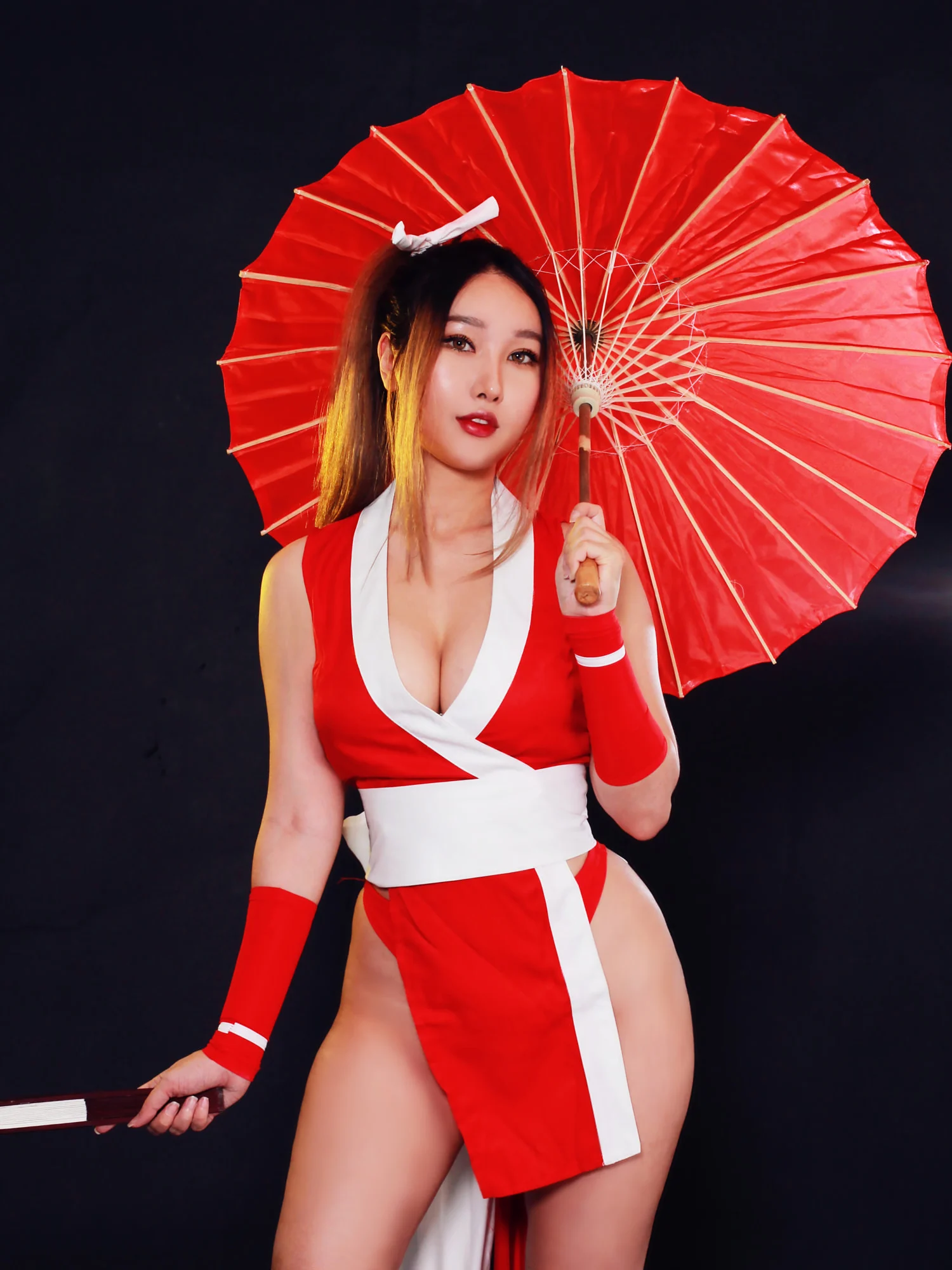 Đọc truyện hentai Tuyển tập Albums siêu phẩm Cosplay - Chap 563 - Rinnie Riot - Mai Shiranui