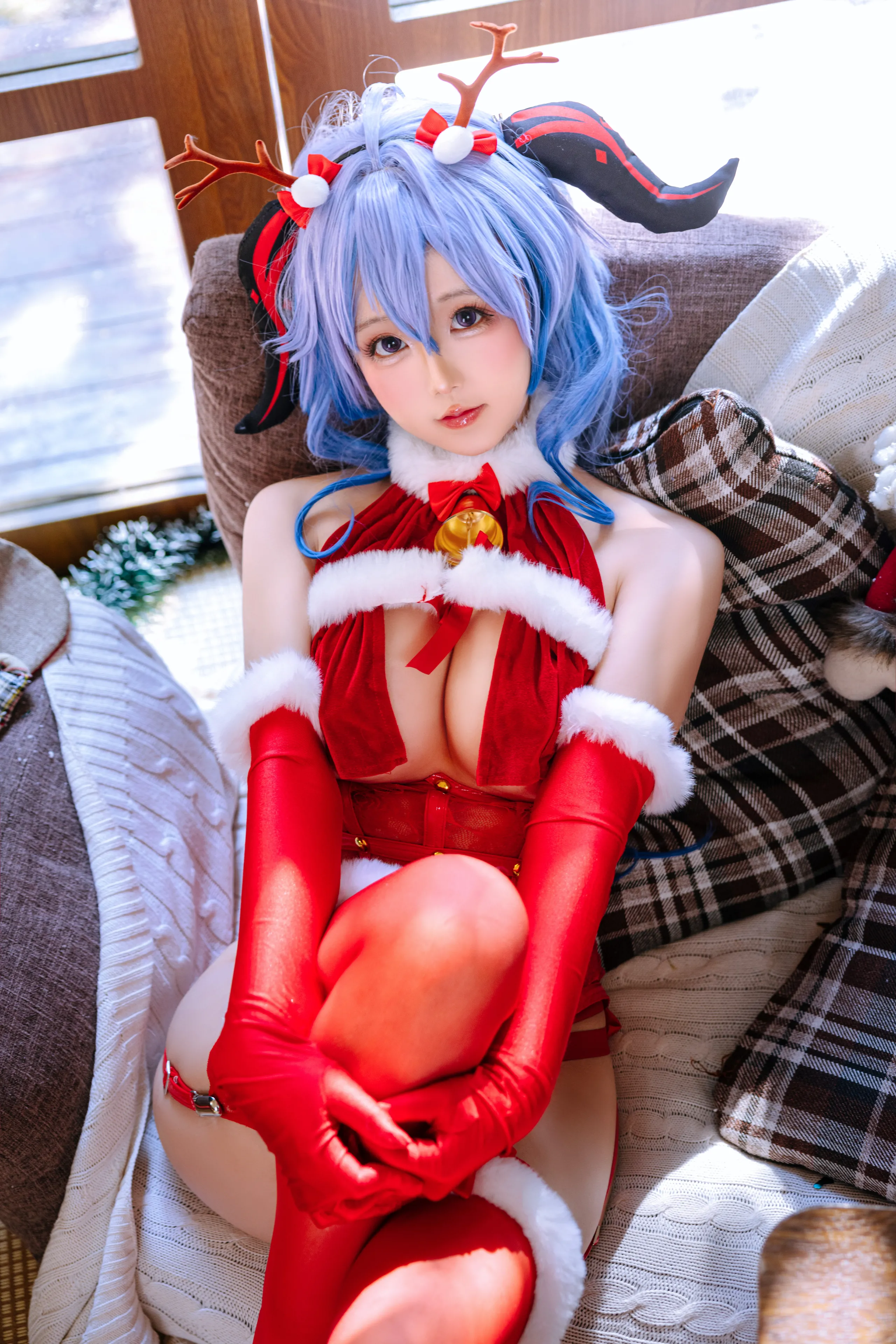 Đọc truyện hentai Tuyển tập Albums siêu phẩm Cosplay - Chap 960 - Rina Jiao - Ganyu Christmas