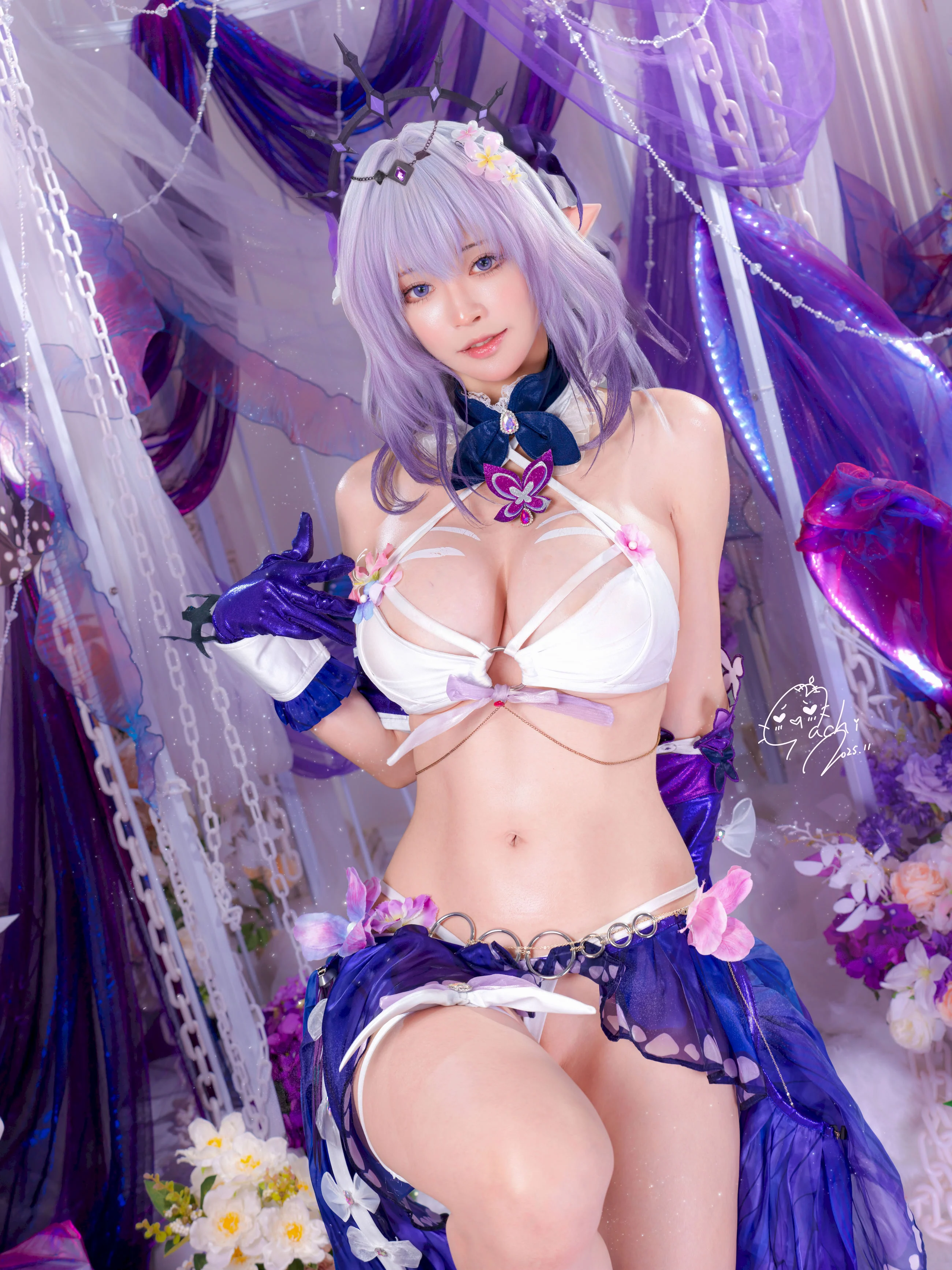 Đọc truyện hentai Tuyển tập Albums siêu phẩm Cosplay - 1353 - [Machi Mayoshi] The dangerous behind the scenes of the Castris Swimsuit Saint Part 1