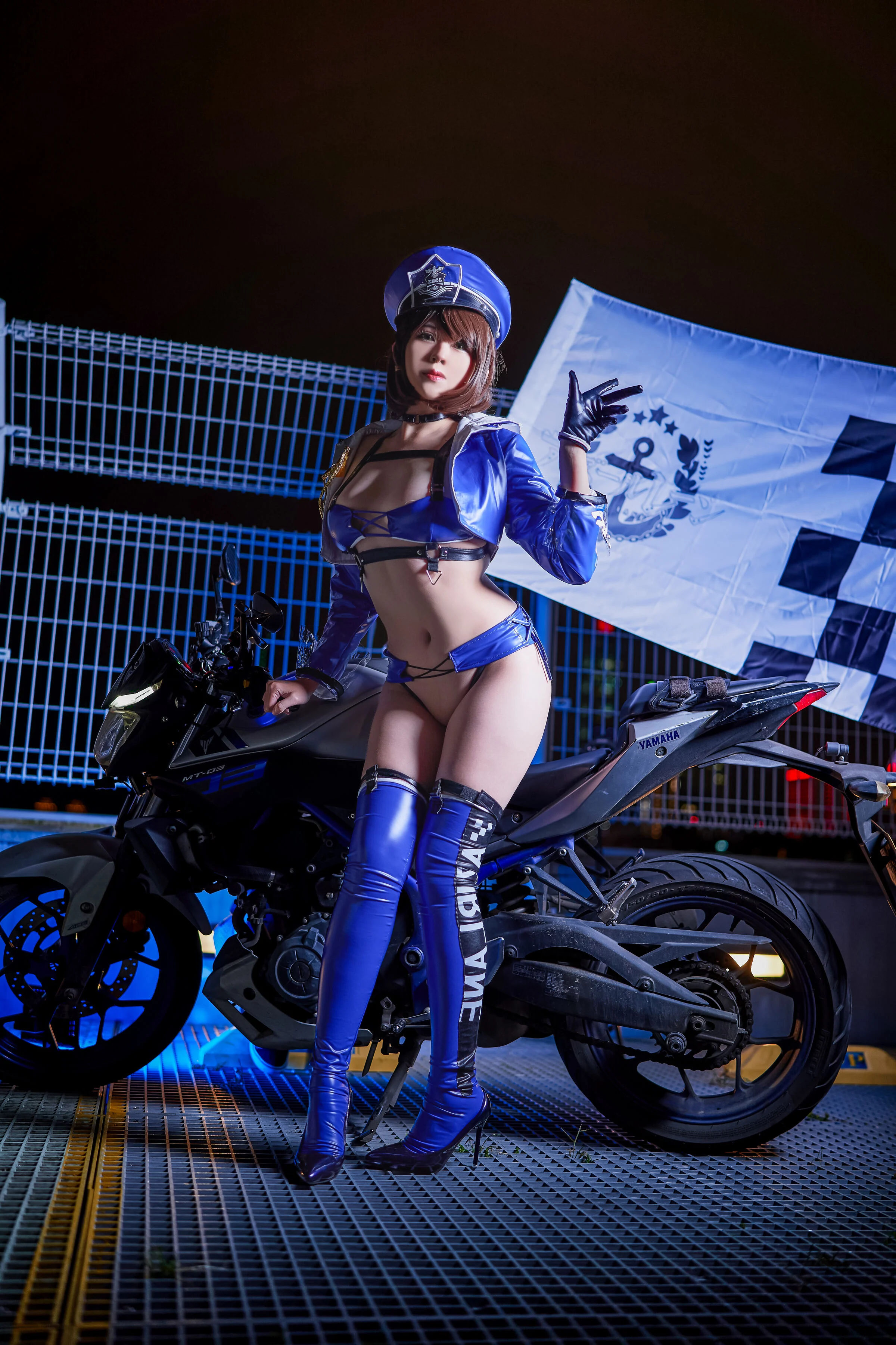 Đọc truyện hentai Tuyển tập Albums siêu phẩm Cosplay - Chap 447 - [Nanaki] Baltimore Racing Queen Azurlane