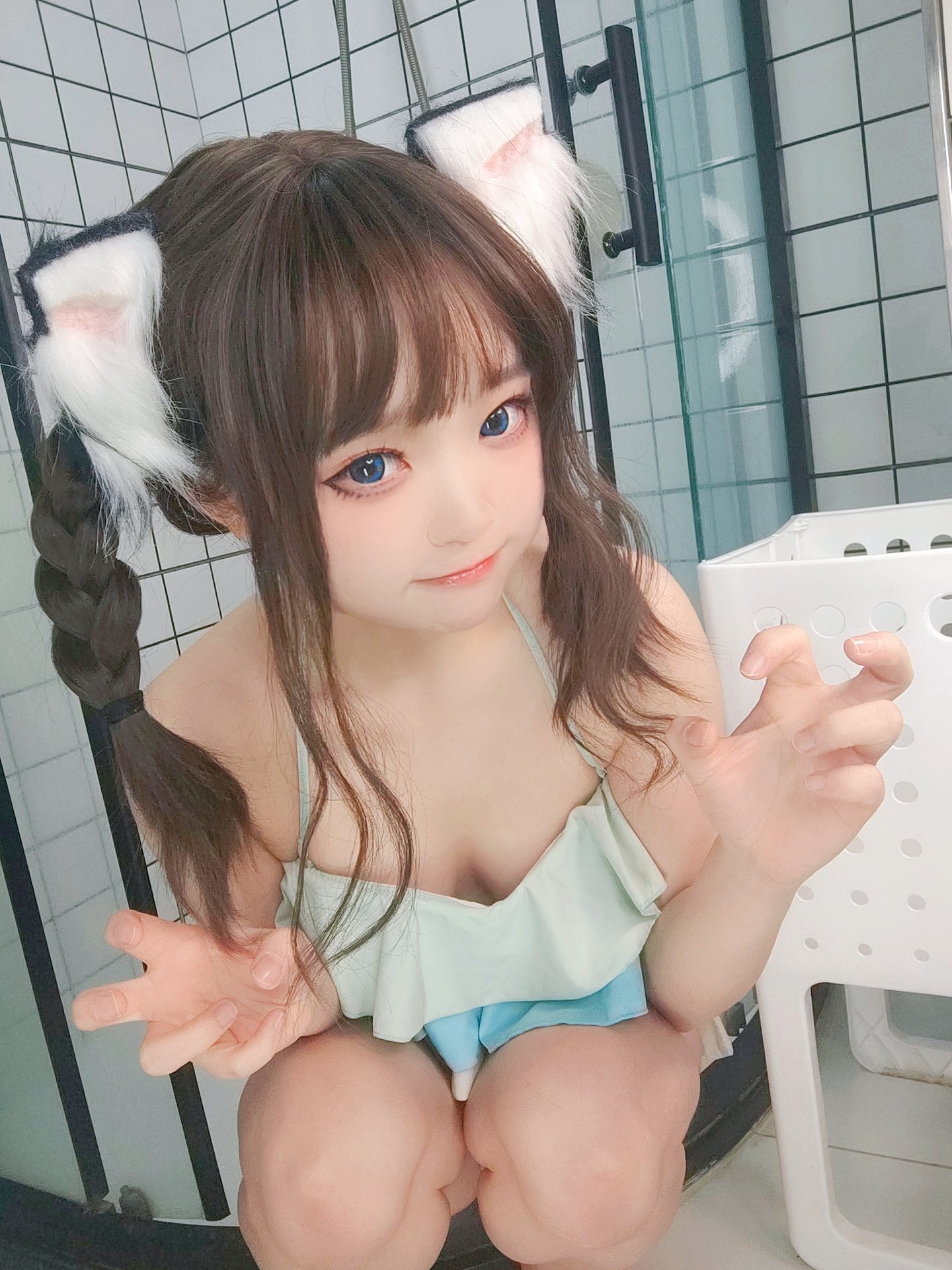 Đọc truyện hentai Tuyển tập Albums siêu phẩm Cosplay - Chap 282 - Kanzawa Nagari - No.008 - Dây bện áo tắm màu xanh trắng