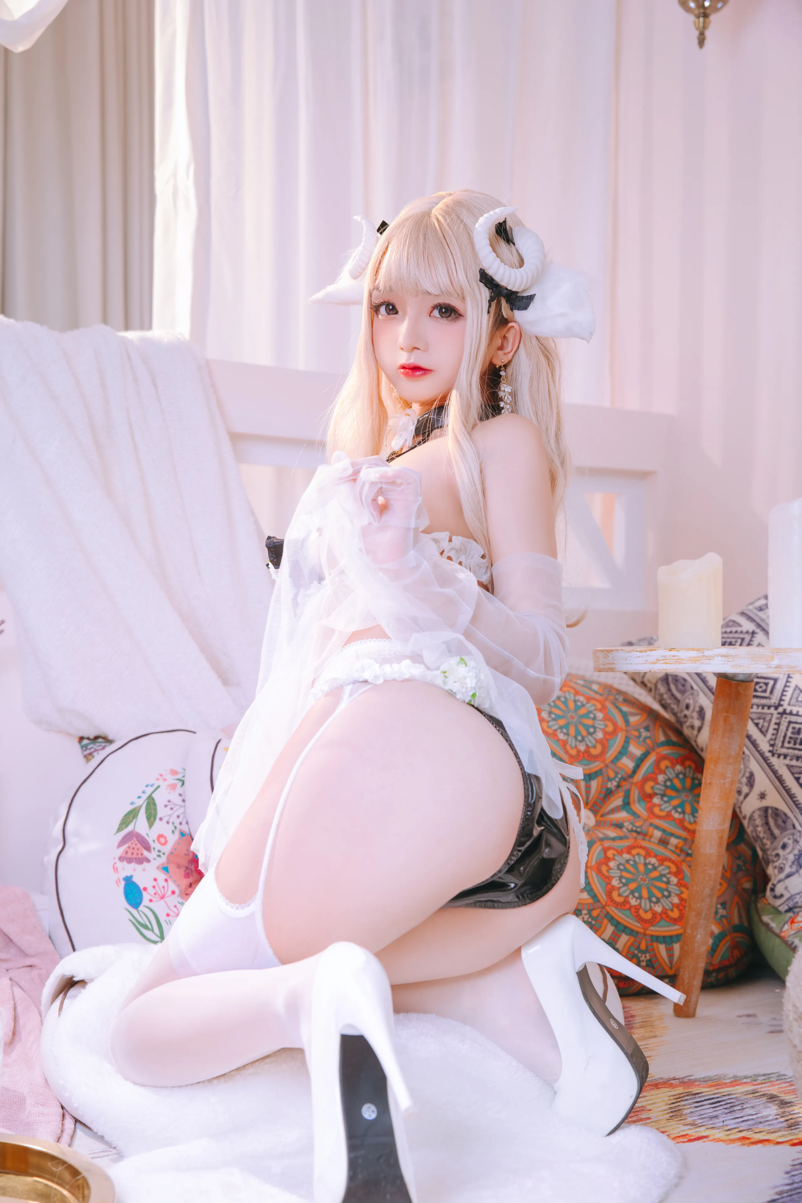 Đọc truyện hentai Tuyển tập Albums siêu phẩm Cosplay - Chap 1011 - Rina Jiao - White Lamb