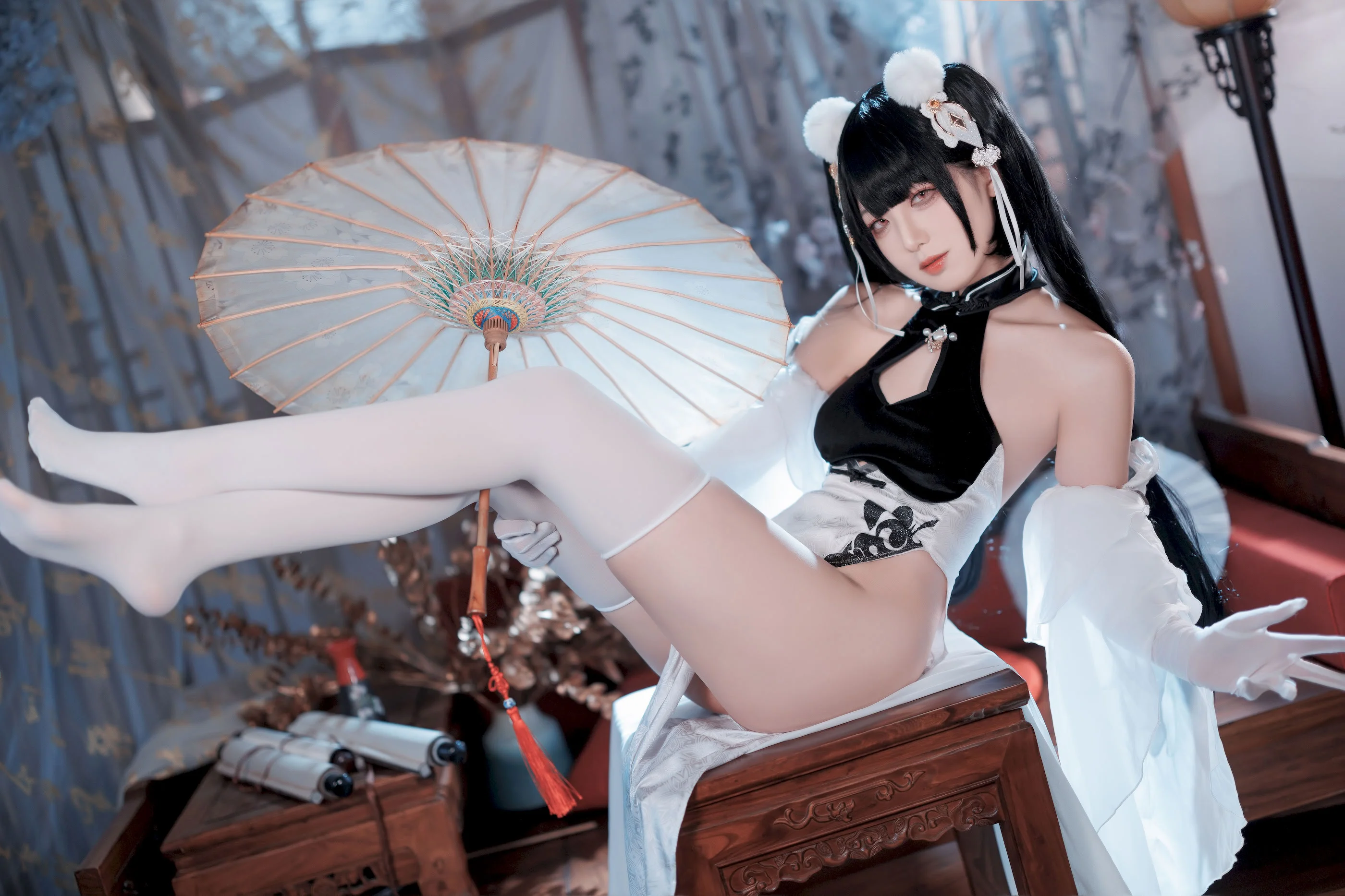 Đọc truyện hentai Tuyển tập Albums siêu phẩm Cosplay - Chap 1170 - The Frontier V - Azur Lane Peter Strasser Erotic Books and Jade