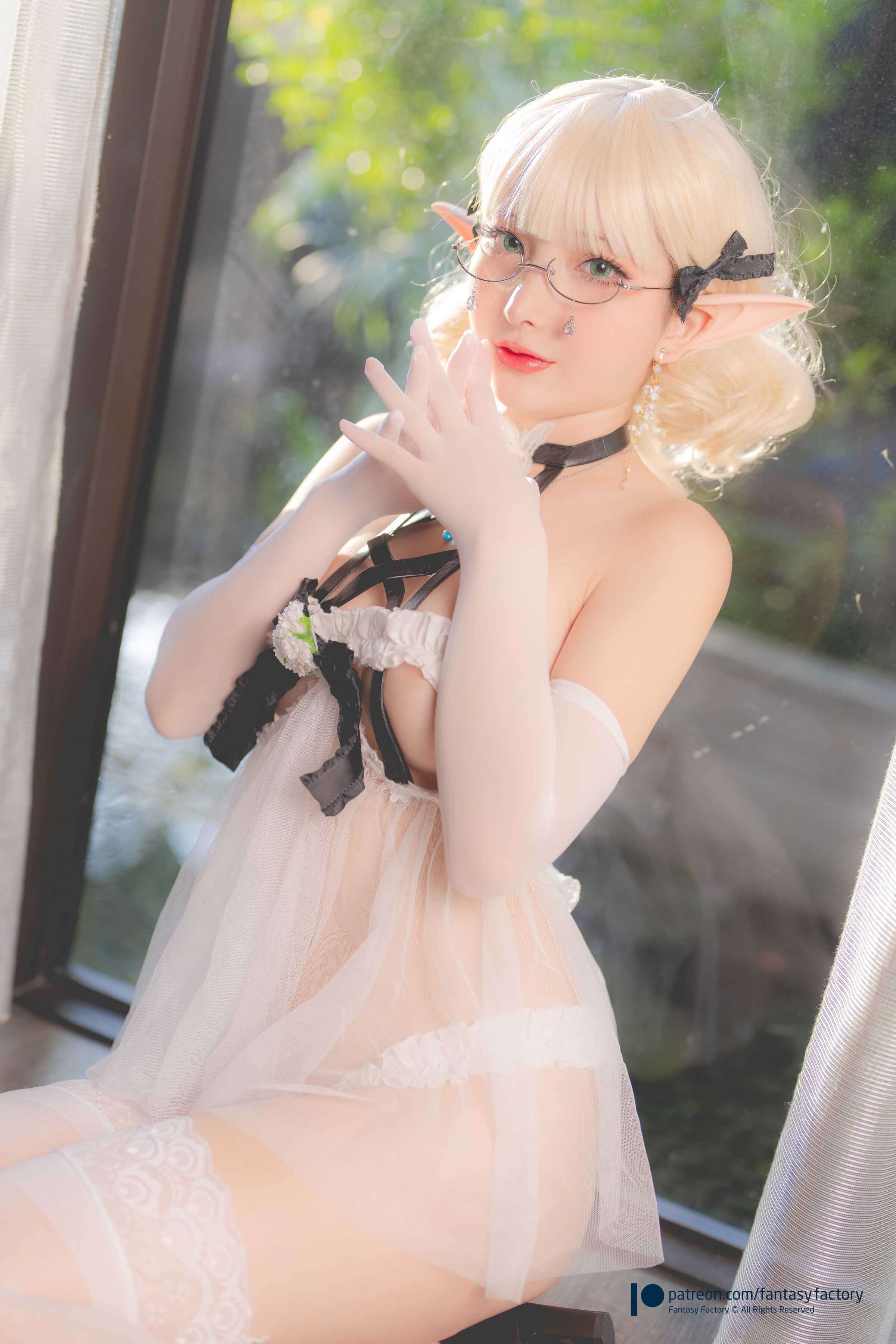 Đọc truyện hentai Tuyển tập Albums siêu phẩm Cosplay - Chap 529 - Fantasy Factory - Yuukyuu Kikan (Elven Bride)