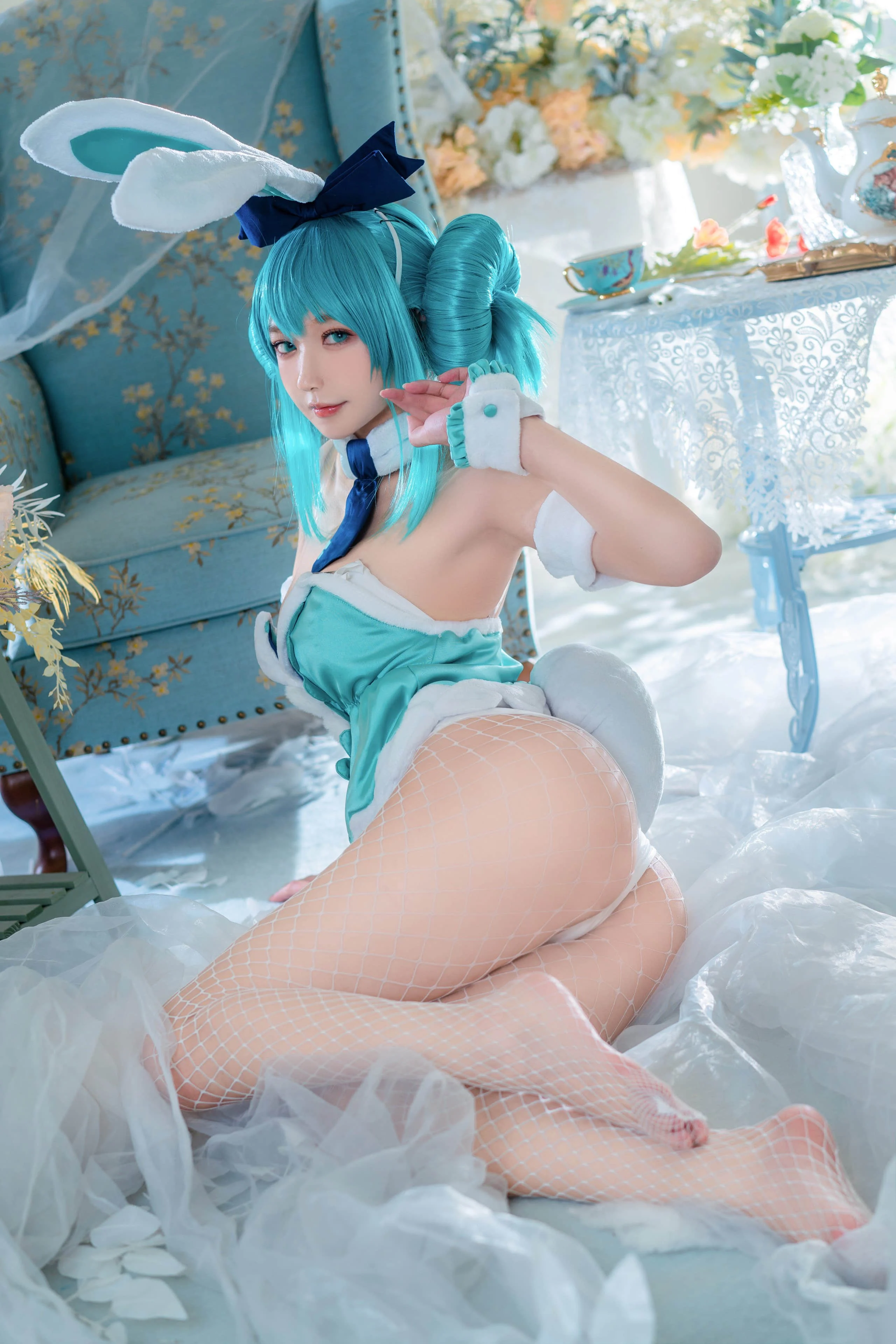 Đọc truyện hentai Tuyển tập Albums siêu phẩm Cosplay - Chap 842 - A Bao is also a bunny girl - NO.30 White Rabbit Miku