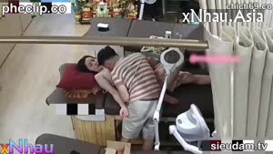 Quay lén, Cô chủ massage djt nhau vs khách hàng bị phát hiện (Quay lén, Cô chủ massage djt nhau vs khách hàng bị phát hiện) []