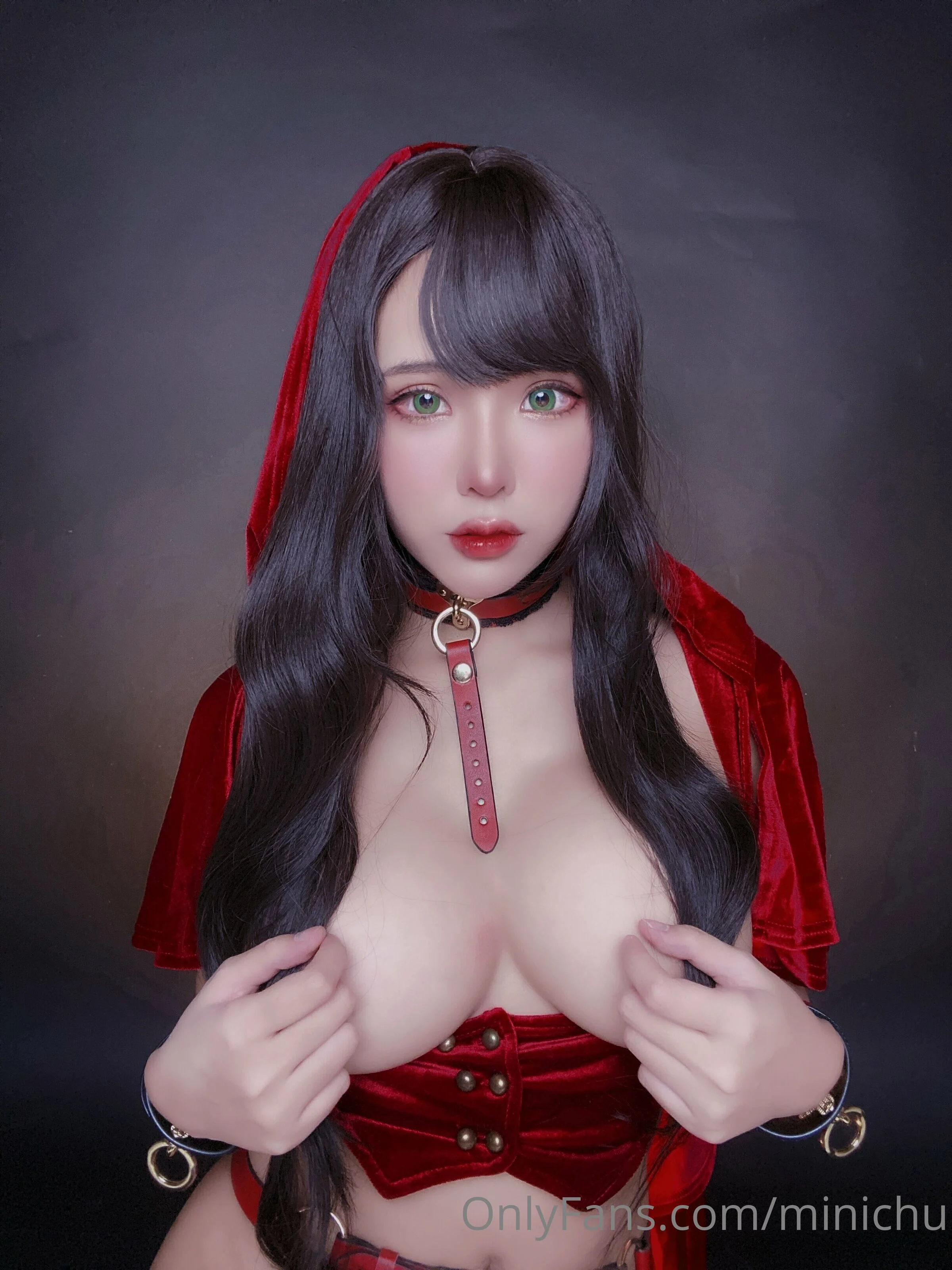 Đọc truyện hentai Tuyển tập Albums siêu phẩm Cosplay - Chap 457 - Minichu - Red Riding Hood