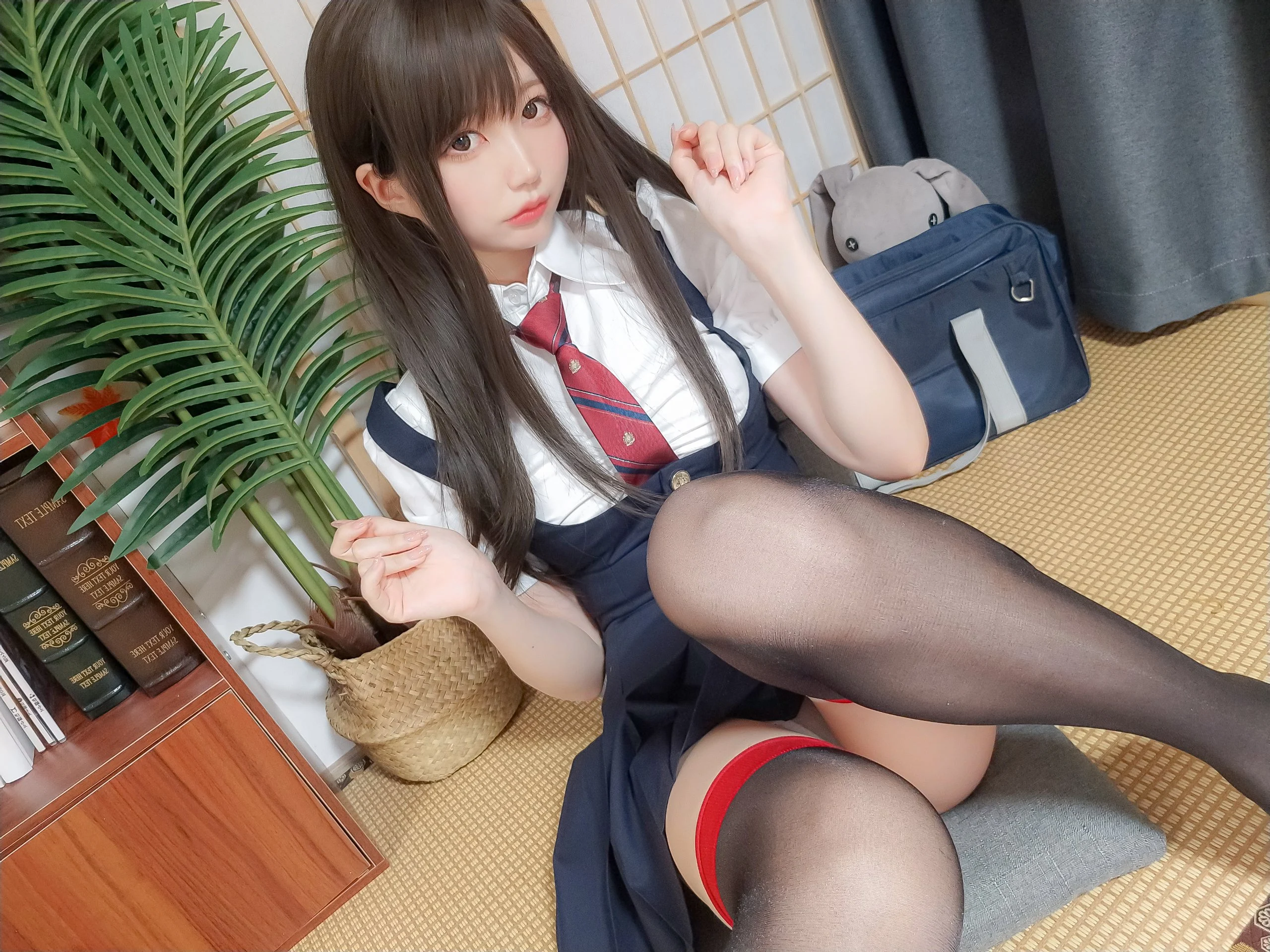 Đọc truyện hentai Tuyển tập Albums siêu phẩm Cosplay - Chap 543 - [Nagisa Monster Meow] Uniform