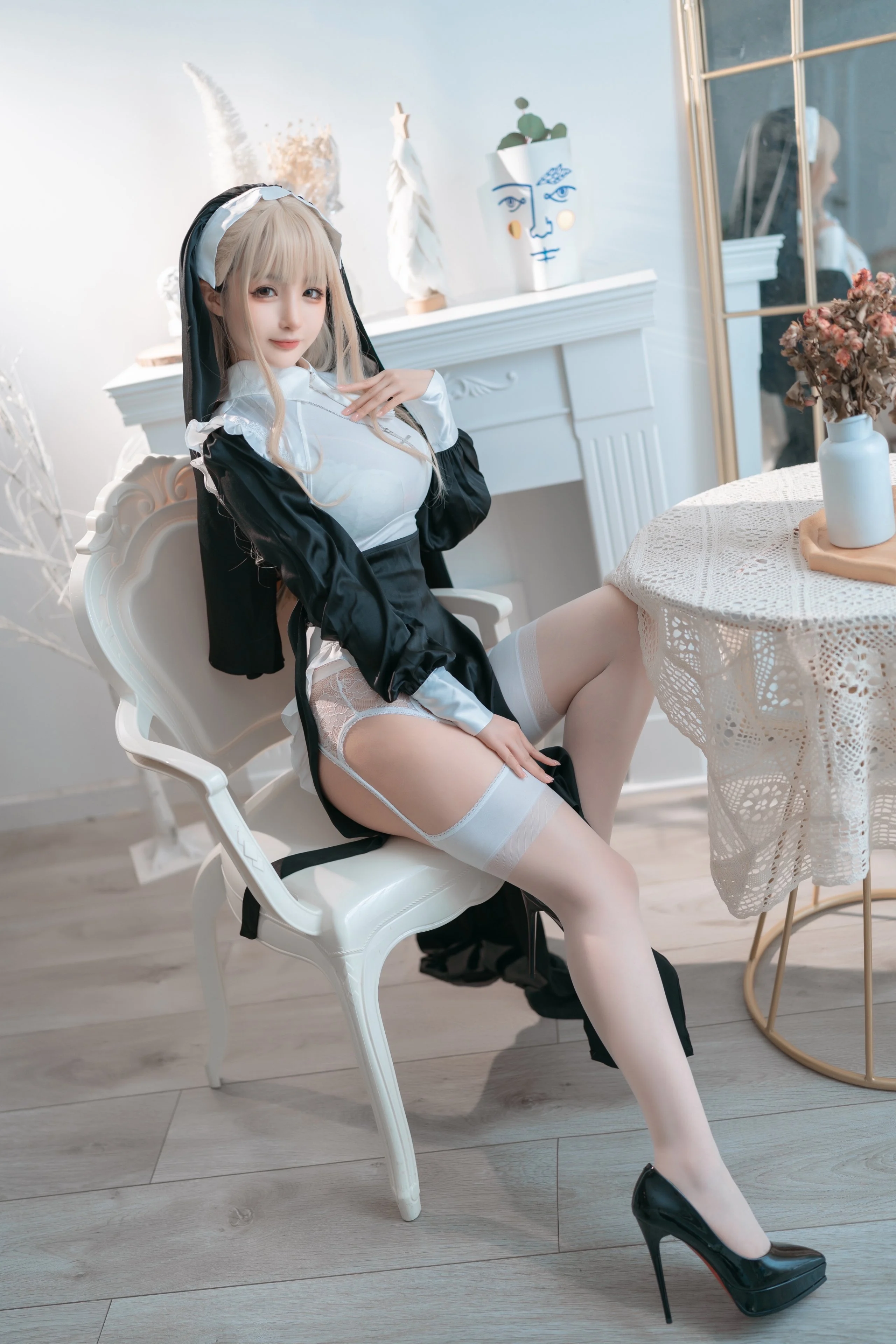 Đọc truyện hentai Tuyển tập Albums siêu phẩm Cosplay - Chap 771 - Sakurai Nene - Nun