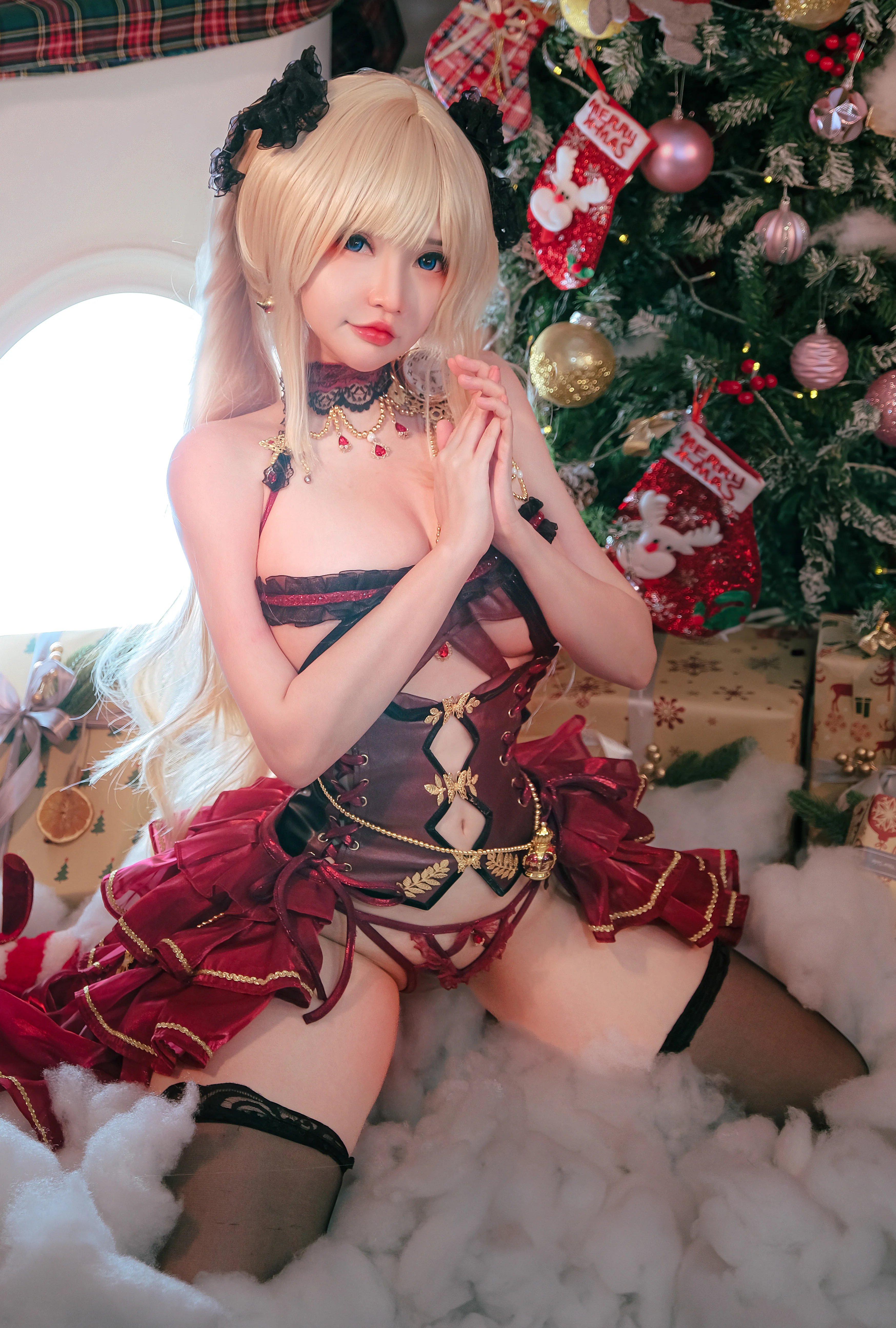 Đọc truyện hentai Tuyển tập Albums siêu phẩm Cosplay - Chap 945 - Potato Godzilla - Marie Rose Xmas