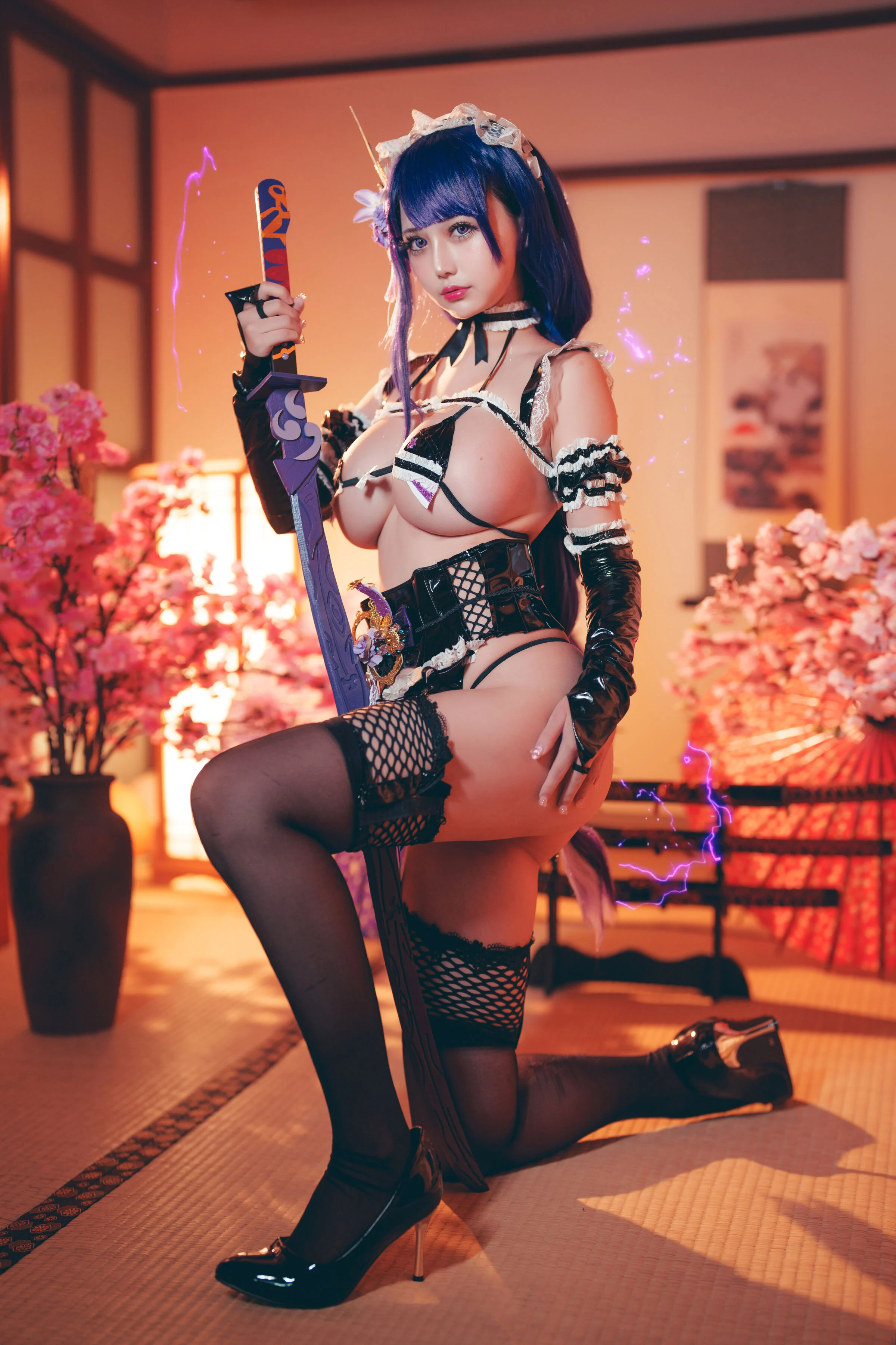 Đọc truyện hentai Tuyển tập Albums siêu phẩm Cosplay - Chap 619 - Rinka Okita - Raiden Shogun