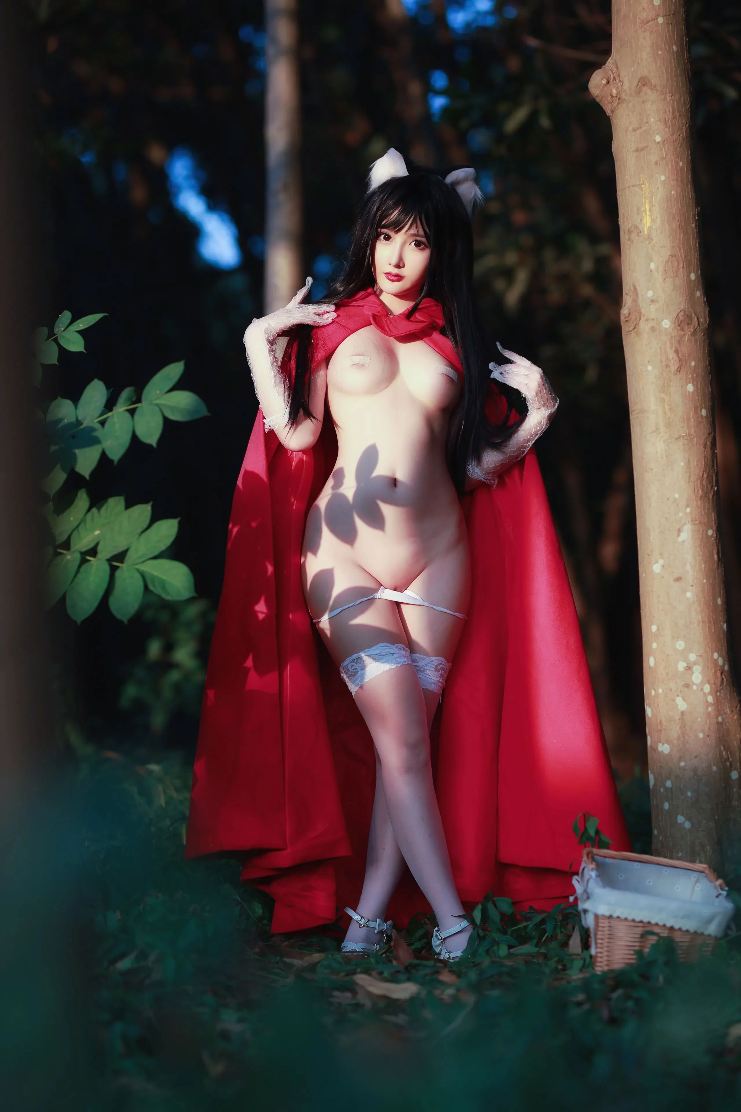Đọc truyện hentai Tuyển tập Albums siêu phẩm Cosplay - Chap 1206 - Your Eggs (Q Version Queen) - Little Red Riding Hood